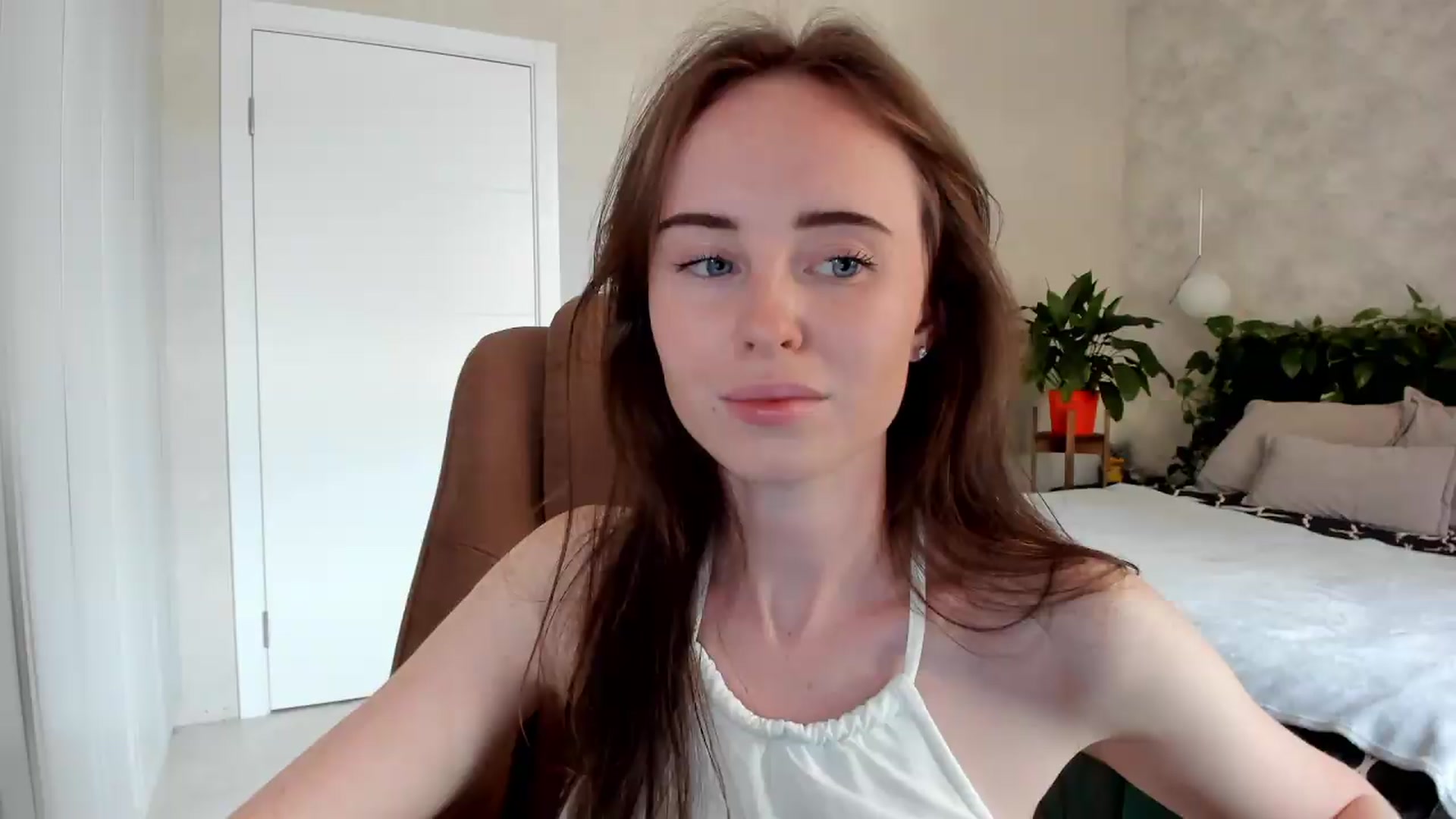 Gallery image thumbnail from userSasha's myfreecams stream on, 08/06/2026, 16:23 image 14 of 20