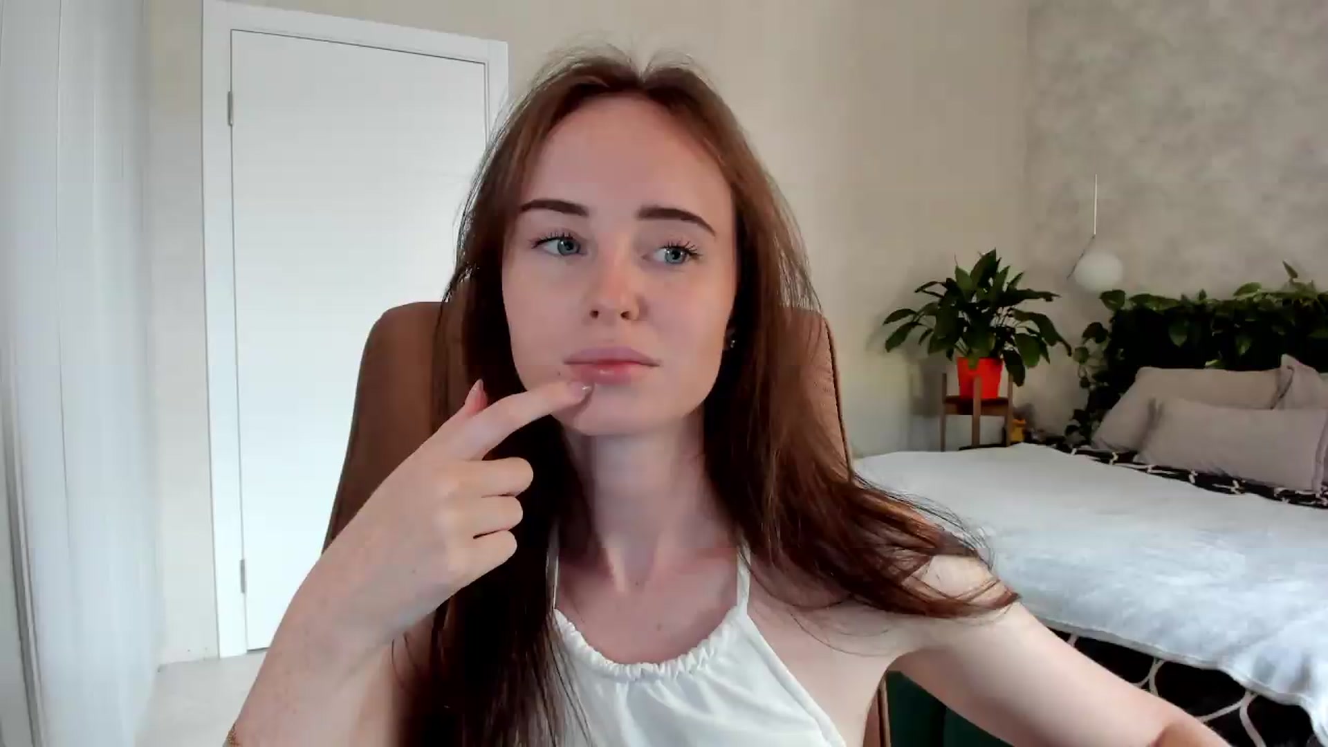 Gallery image thumbnail from userSasha's myfreecams stream on, 08/06/2026, 16:23 image 16 of 20