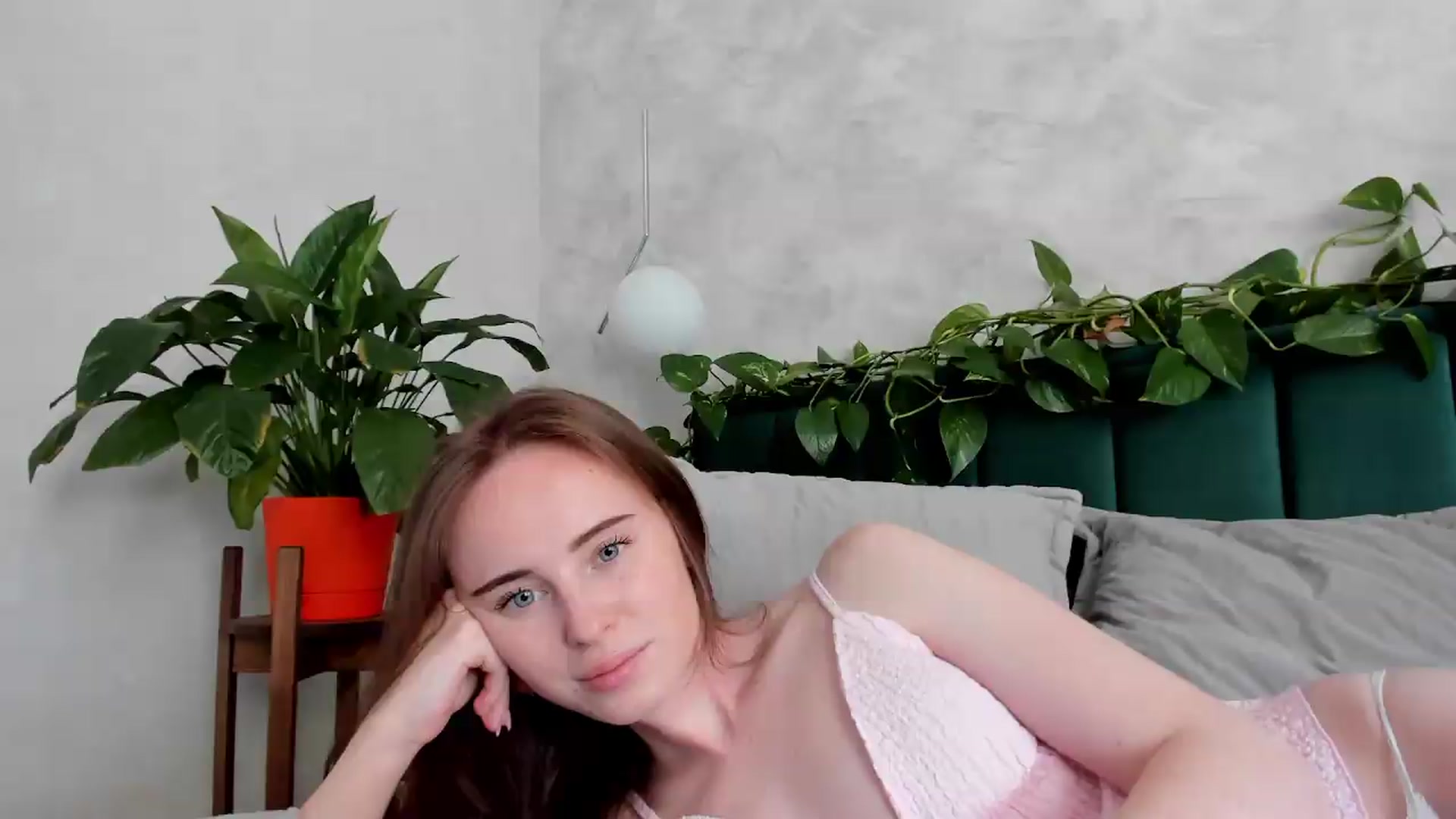 Gallery image thumbnail from userSasha's myfreecams stream on, 08/07/2026, 13:07 image 14 of 20