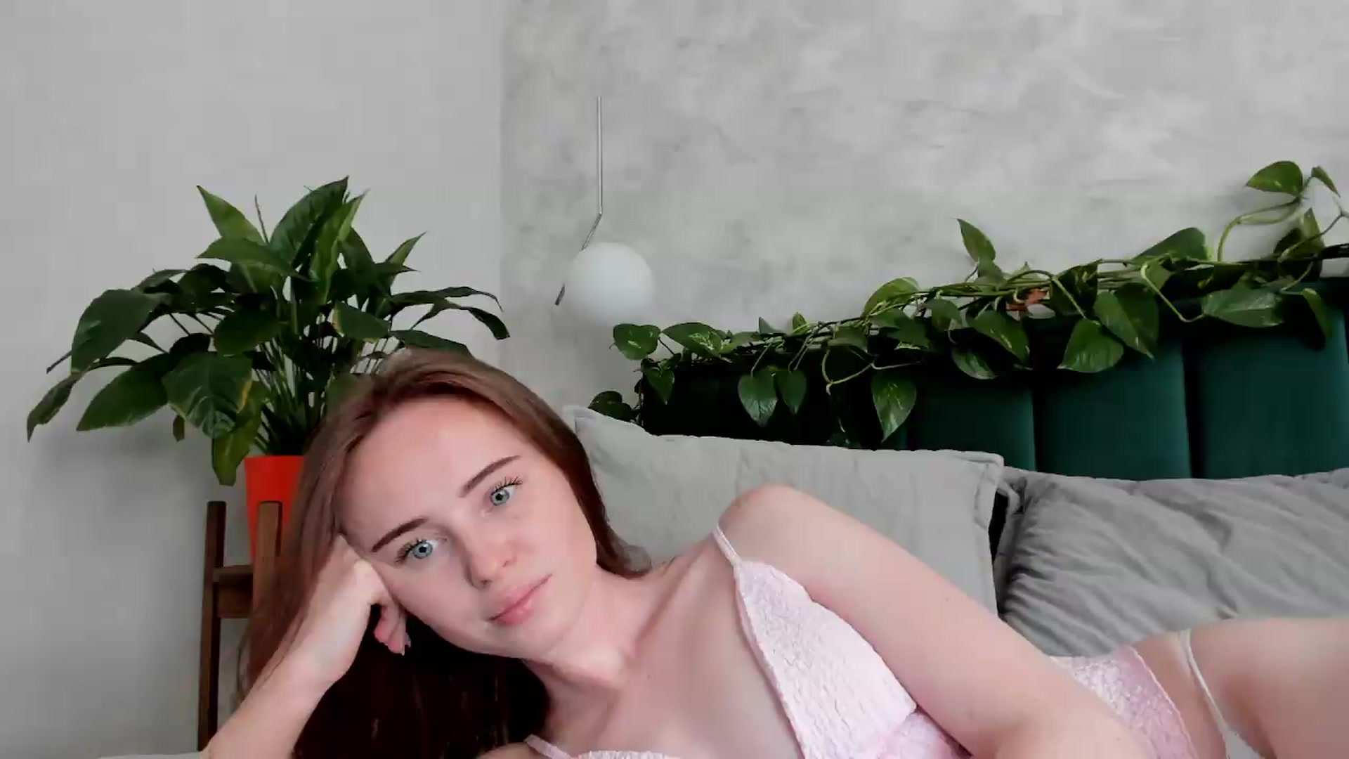 Gallery image thumbnail from userSasha's myfreecams stream on, 08/07/2026, 13:07 image 19 of 20