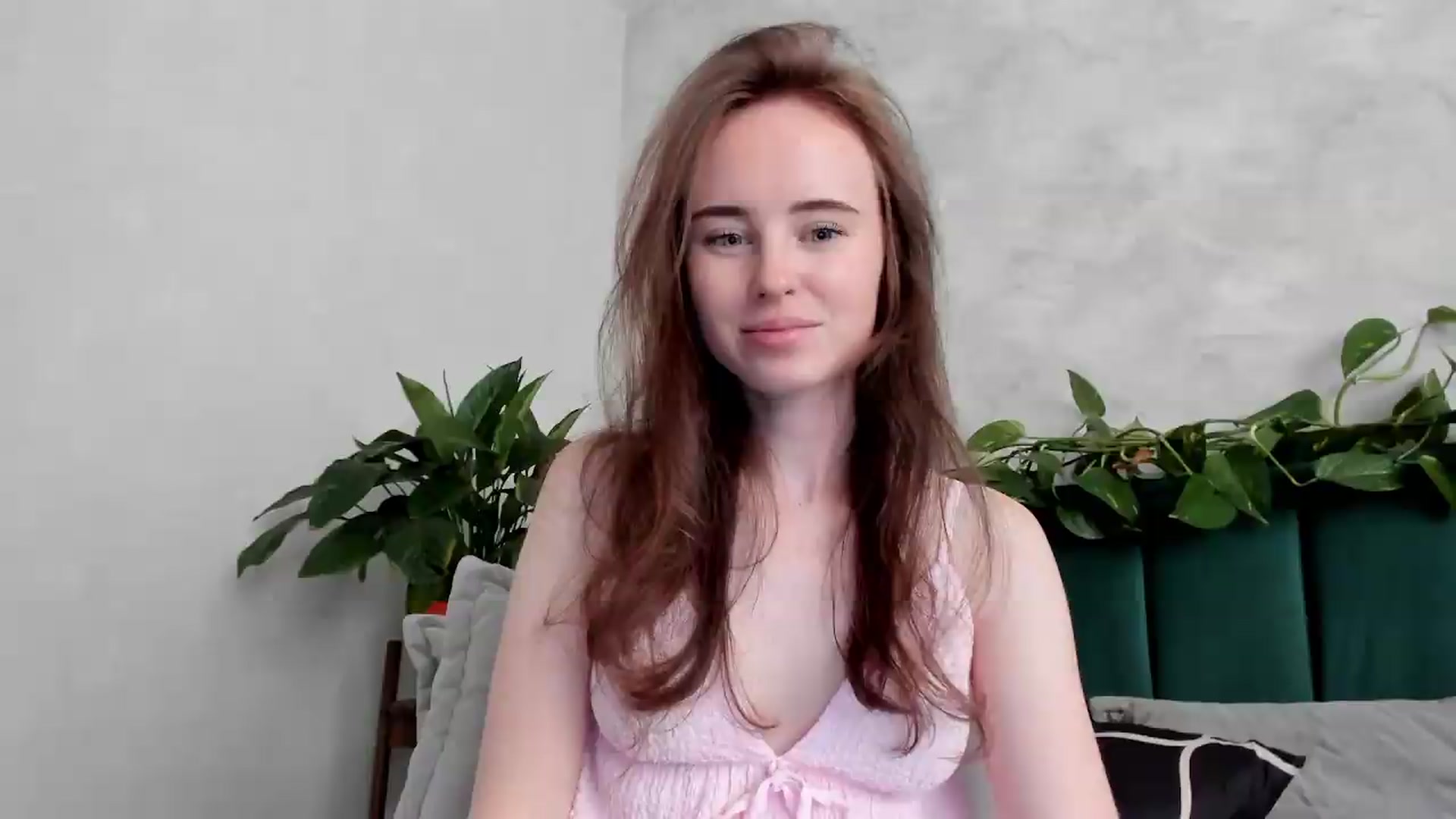 Gallery image thumbnail from userSasha's myfreecams stream on, 08/08/2026, 05:35 image 2 of 20