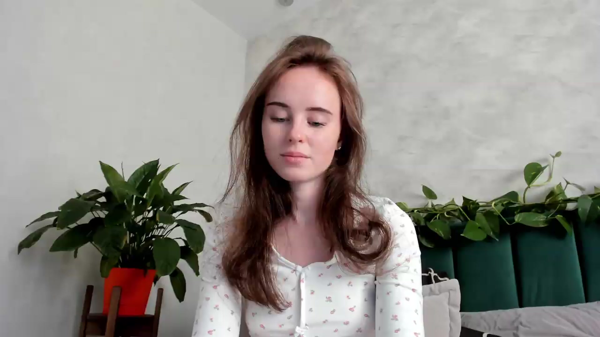 Gallery image thumbnail from userSasha's myfreecams stream on, 08/09/2026, 07:33 image 17 of 20