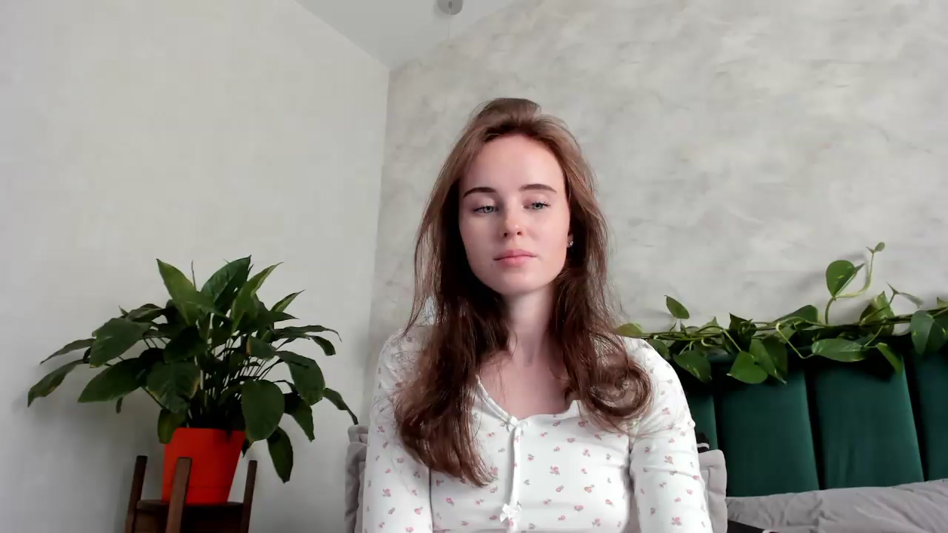 Gallery image thumbnail from userSasha's myfreecams stream on, 08/09/2026, 07:33 image 16 of 20