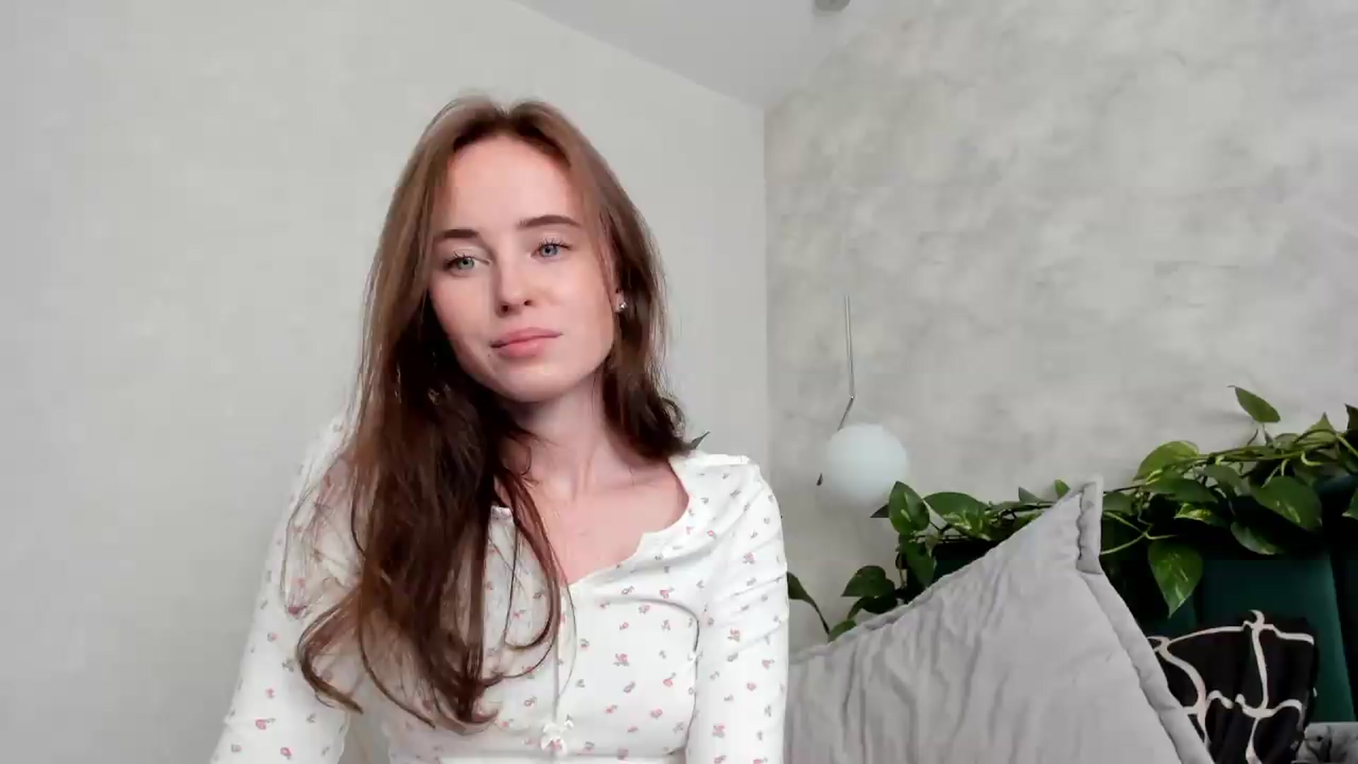 Gallery image thumbnail from userSasha's myfreecams stream on, 08/09/2026, 09:04 image 16 of 20
