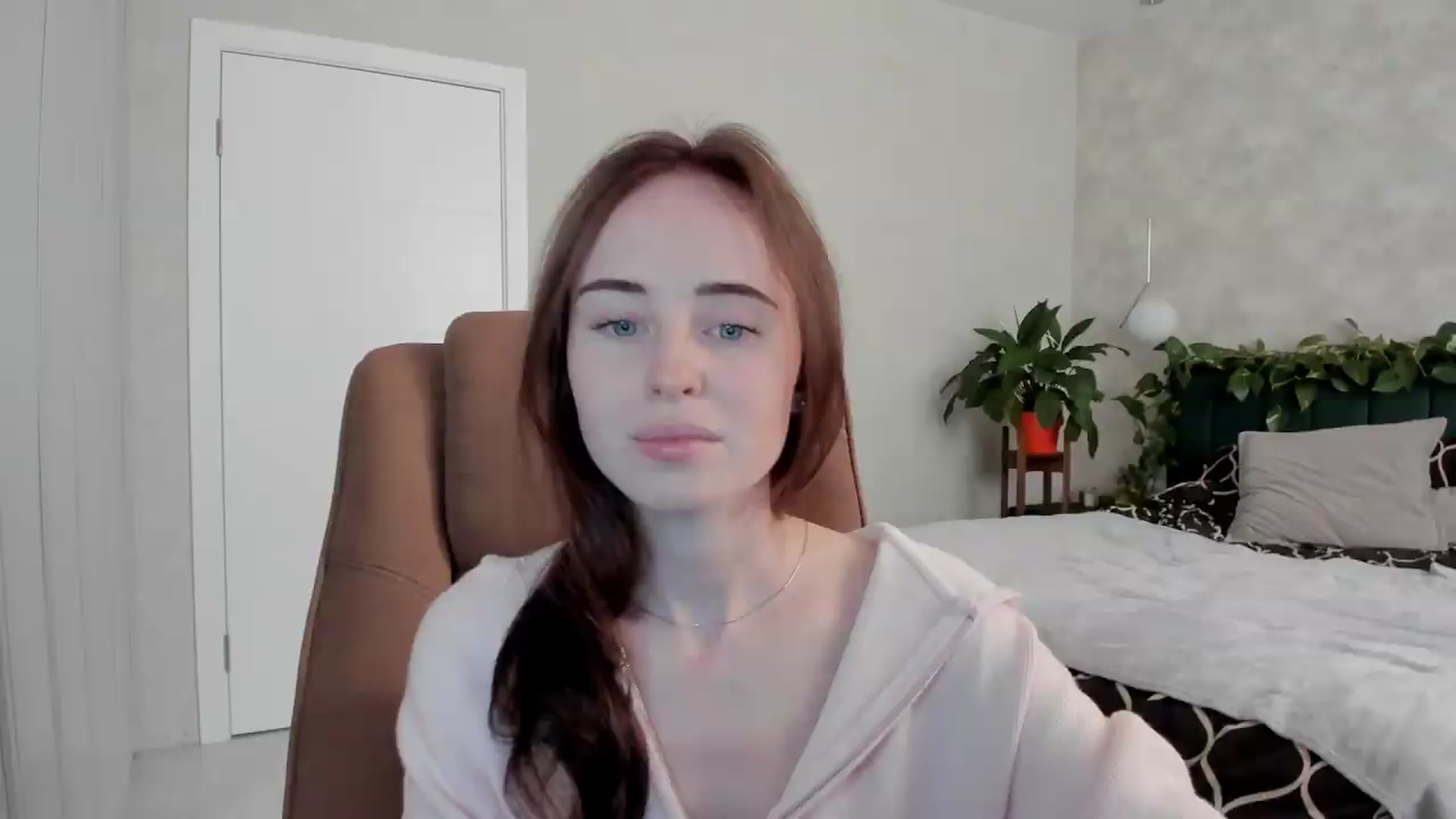 Gallery image thumbnail from userSasha's myfreecams stream on, 08/22/2026, 04:53 image 8 of 20
