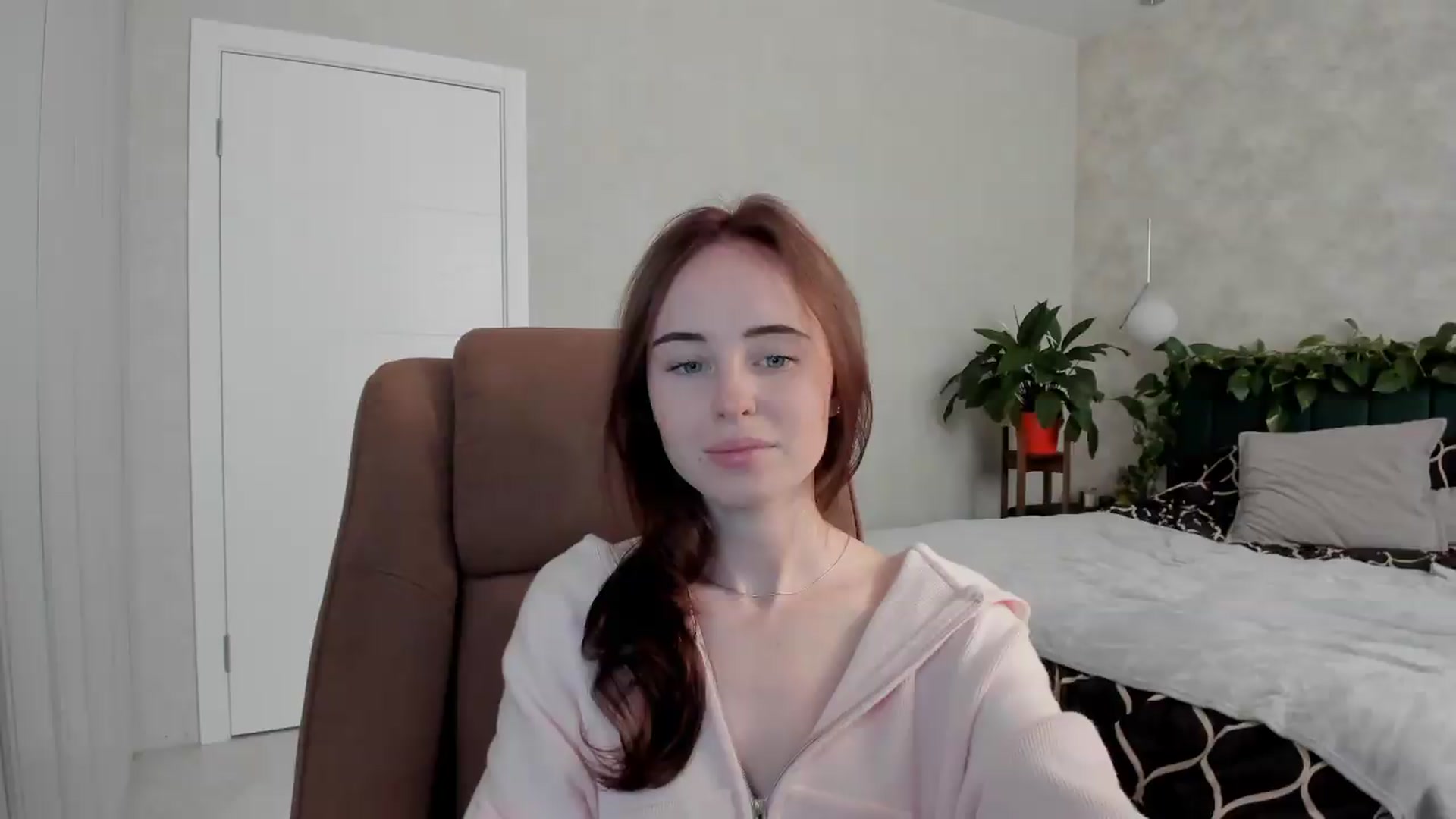 Gallery image thumbnail from userSasha's myfreecams stream on, 08/22/2026, 04:53 image 10 of 20