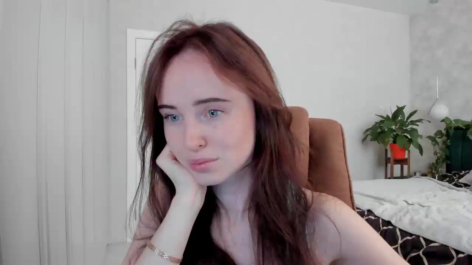 Gallery image thumbnail from userSasha's myfreecams stream on, 08/27/2026, 05:24 image 16 of 20