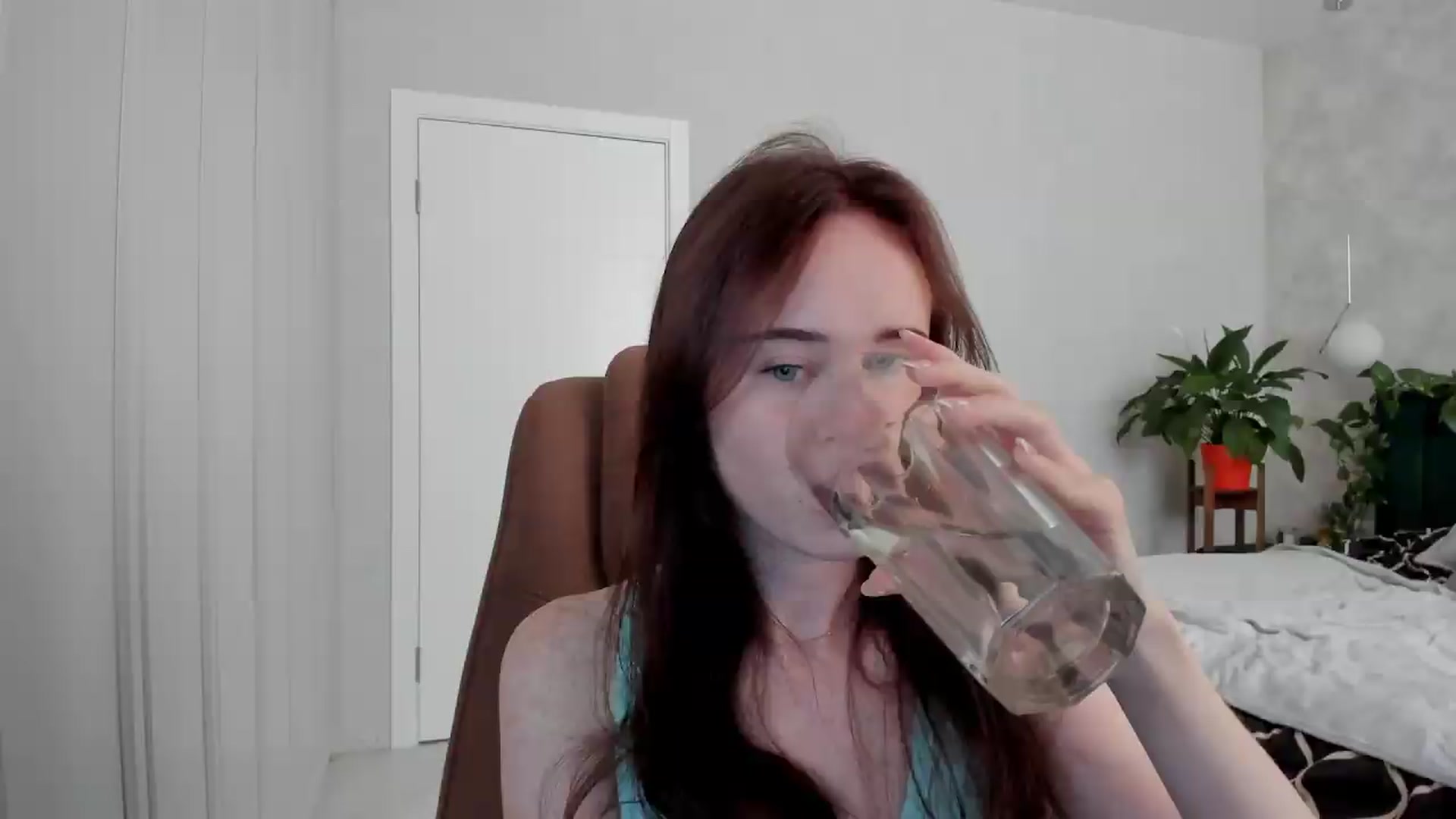 Gallery image thumbnail from userSasha's myfreecams stream on, 08/27/2026, 05:24 image 19 of 20