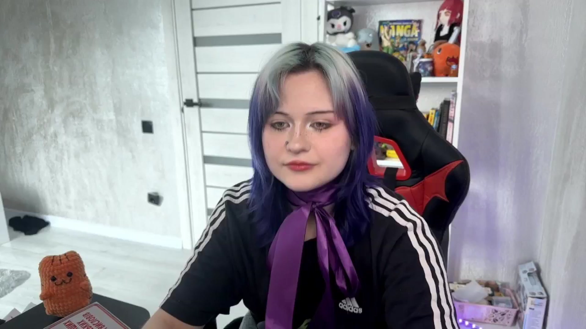 Gallery image thumbnail from v_chpek's myfreecams stream on, 03/16/2025, 11:46 image 17 of 20