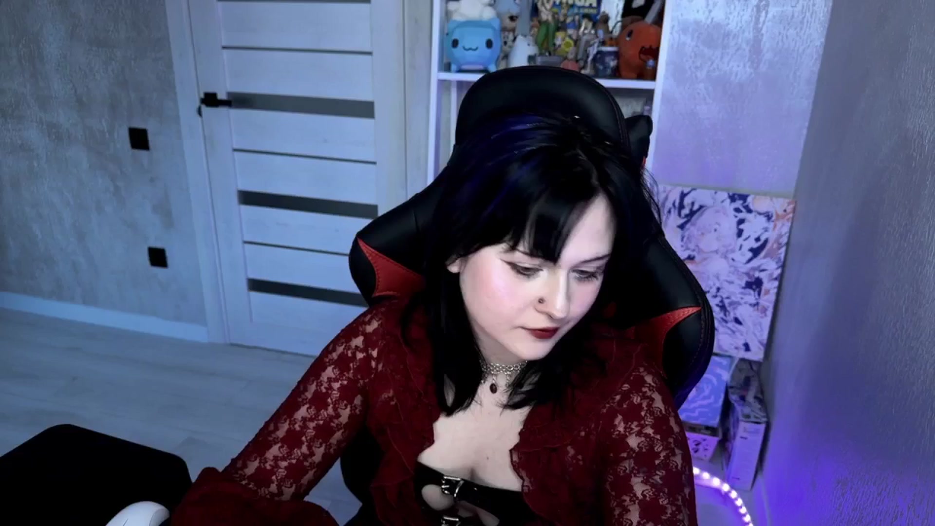 Gallery image thumbnail from v_chpek's myfreecams stream on, 04/05/2025, 18:11 image 11 of 20