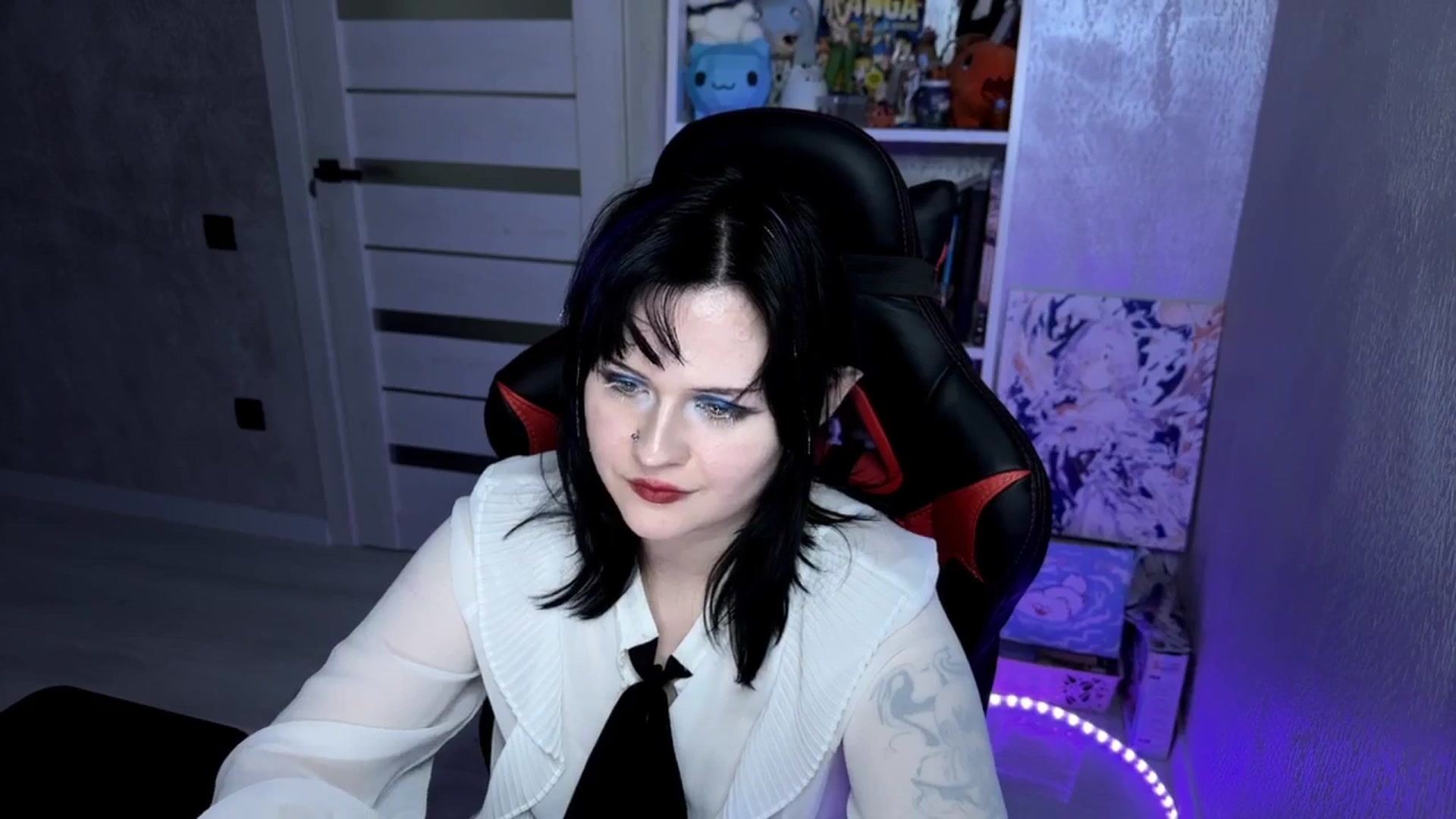 Gallery image thumbnail from v_chpek's myfreecams stream on, 04/10/2025, 15:58 image 20 of 20