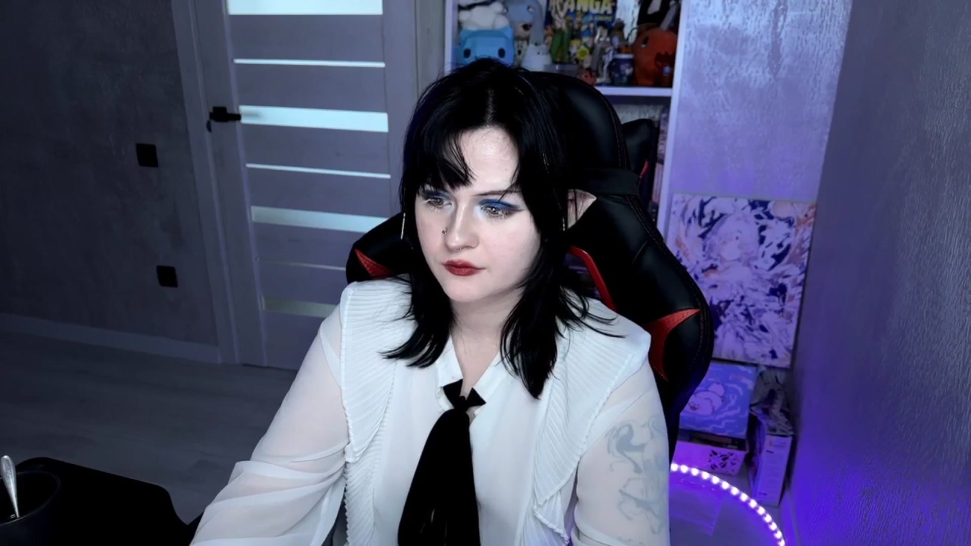 Gallery image thumbnail from v_chpek's myfreecams stream on, 04/10/2025, 15:58 image 9 of 20