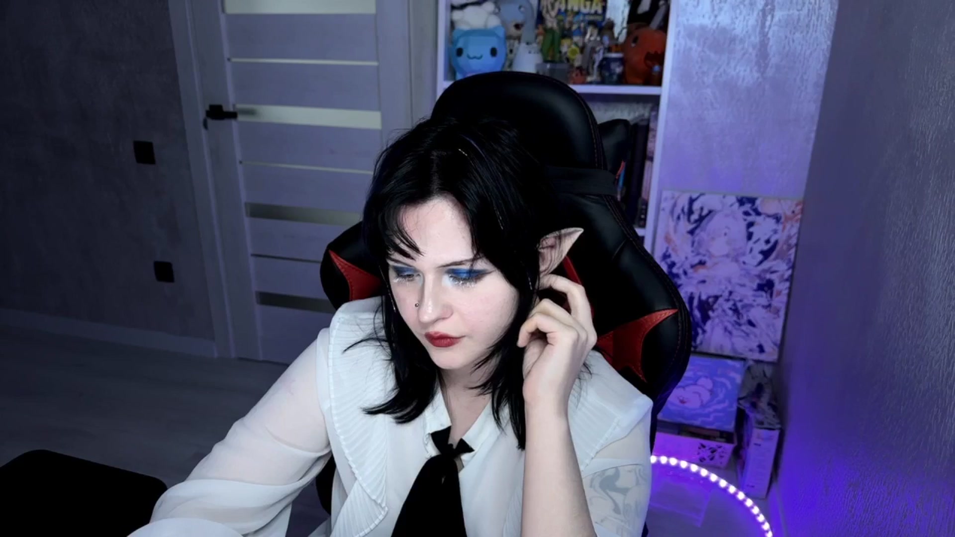 Gallery image thumbnail from v_chpek's myfreecams stream on, 04/10/2025, 15:58 image 18 of 20