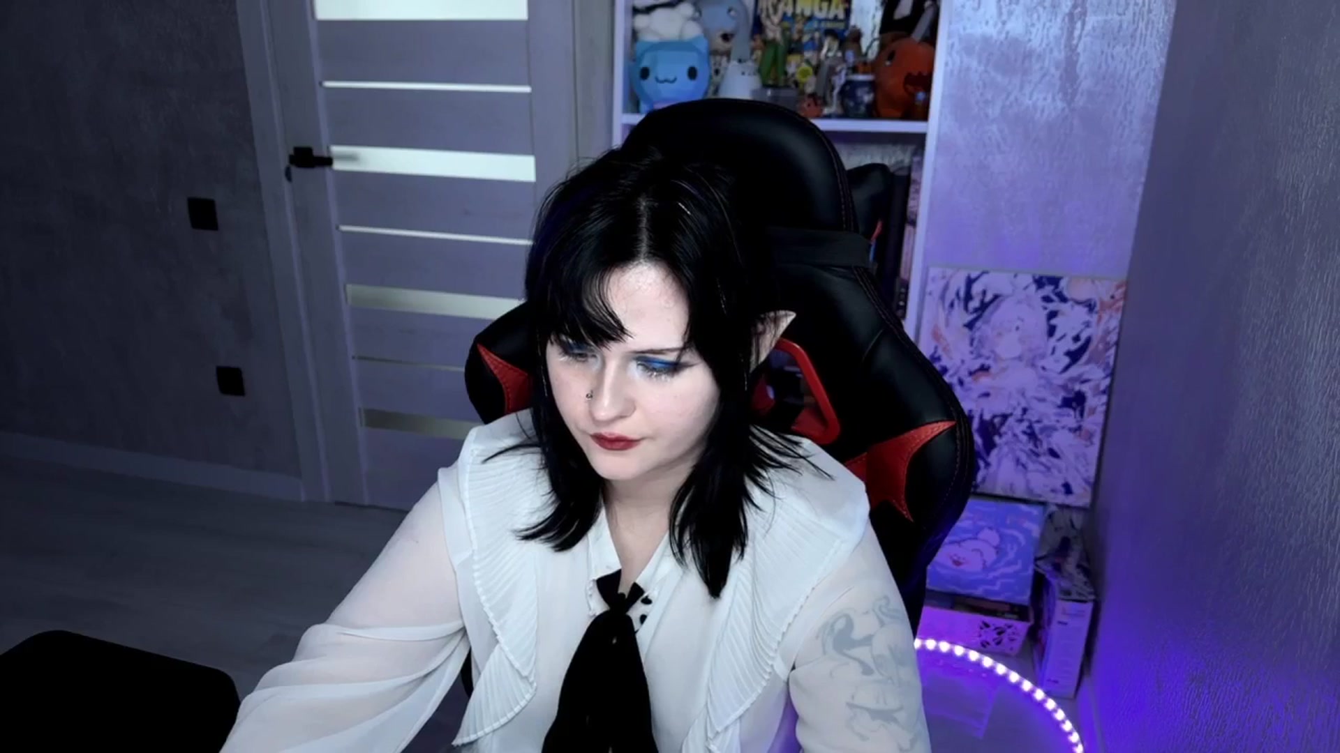 Gallery image thumbnail from v_chpek's myfreecams stream on, 04/10/2025, 15:58 image 15 of 20
