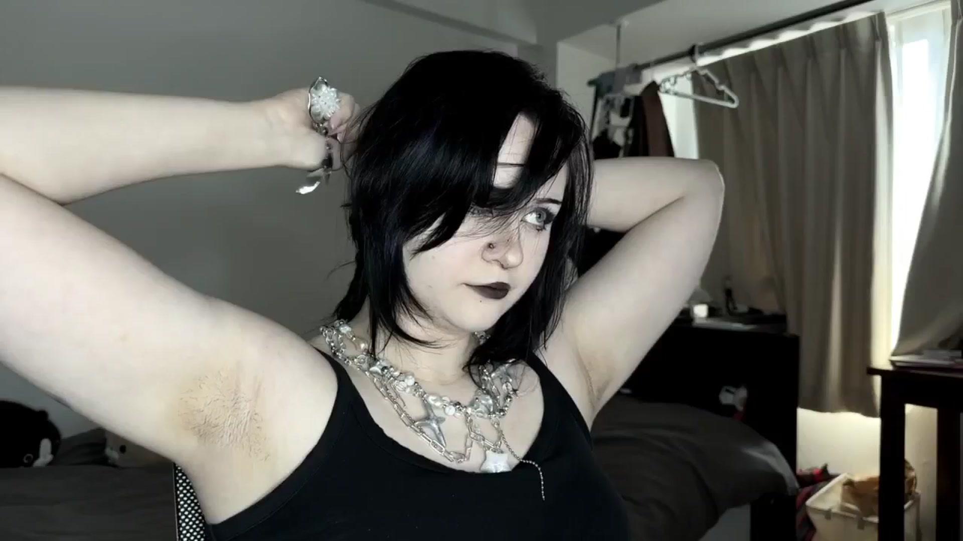 Gallery image thumbnail from v_chpek's myfreecams stream on, 09/06/2025, 02:14 image 12 of 20