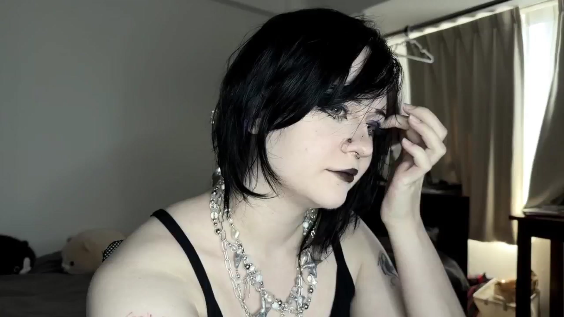 Gallery image thumbnail from v_chpek's myfreecams stream on, 09/06/2025, 02:14 image 5 of 20