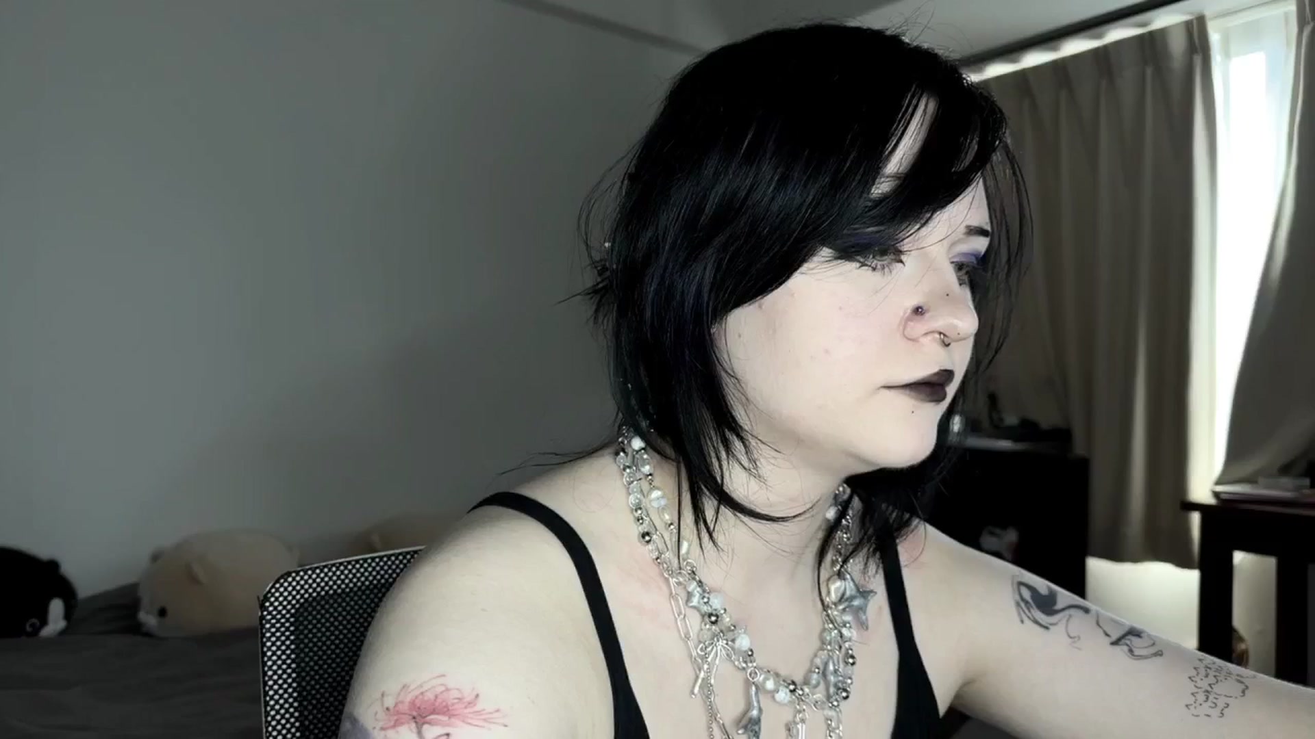 Gallery image thumbnail from v_chpek's myfreecams stream on, 09/06/2025, 02:14 image 20 of 20