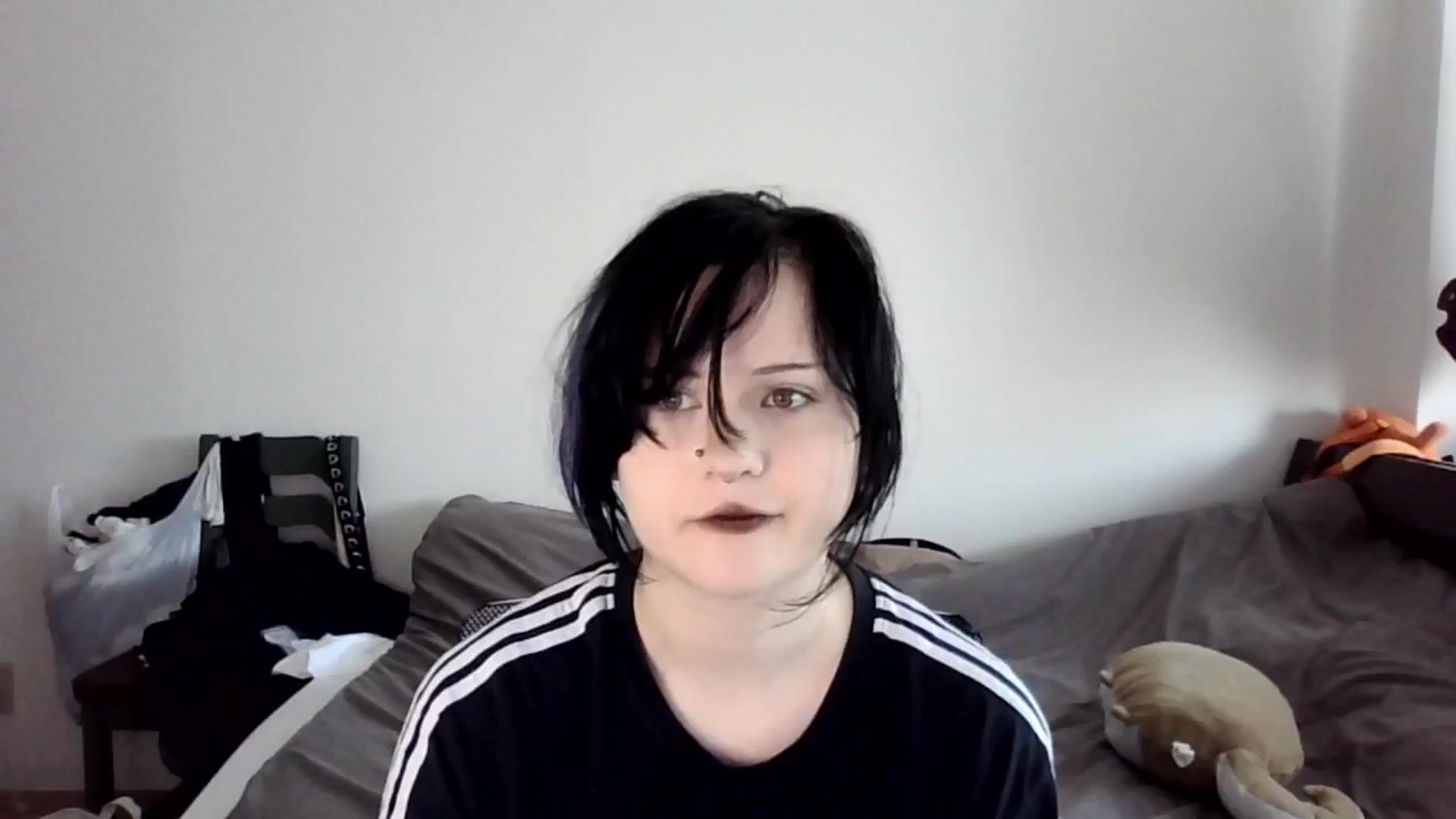 Gallery image thumbnail from v_chpek's myfreecams stream on, 09/08/2025, 06:21 image 5 of 20
