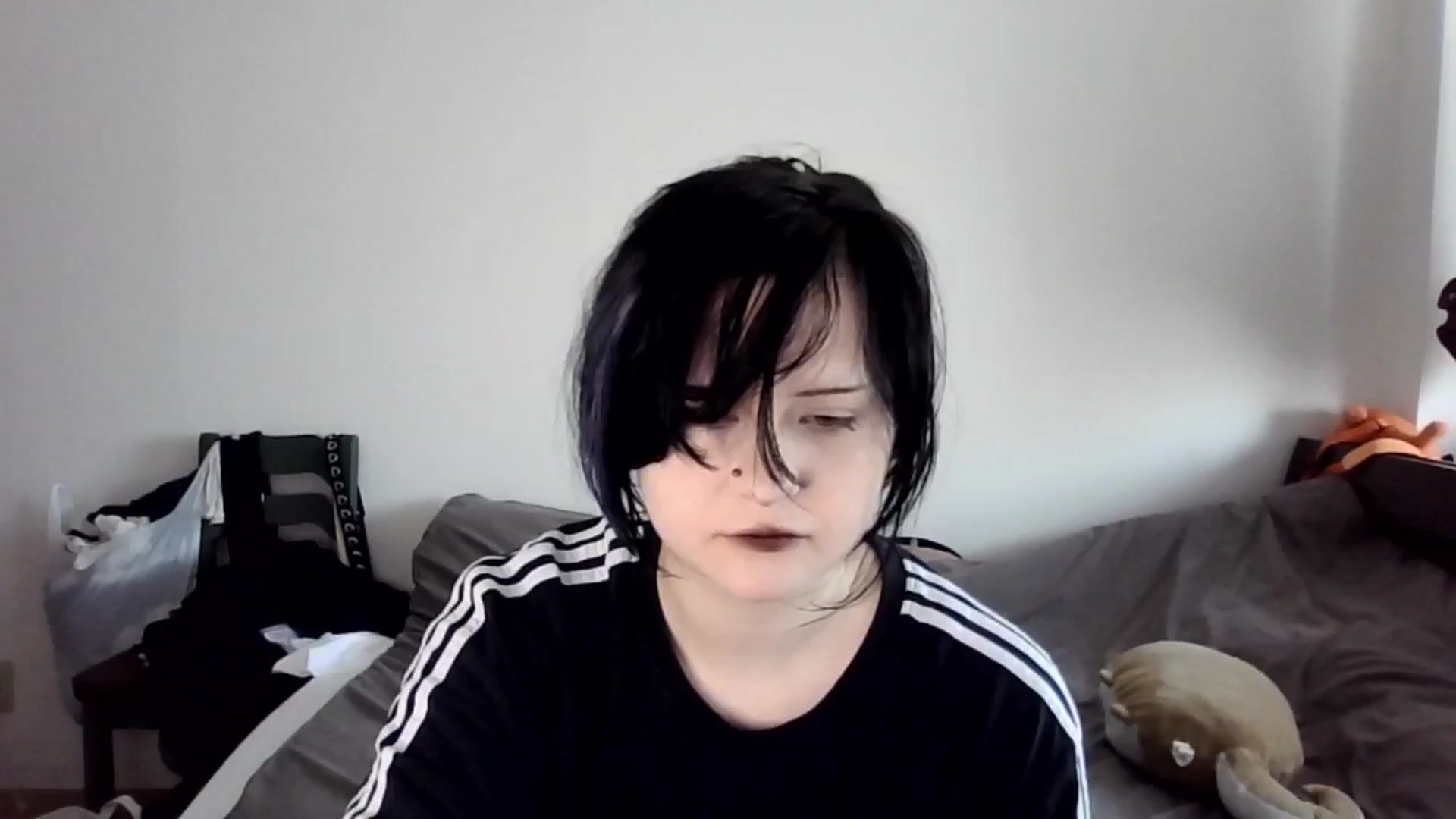 Gallery image thumbnail from v_chpek's myfreecams stream on, 09/08/2025, 06:21 image 12 of 20