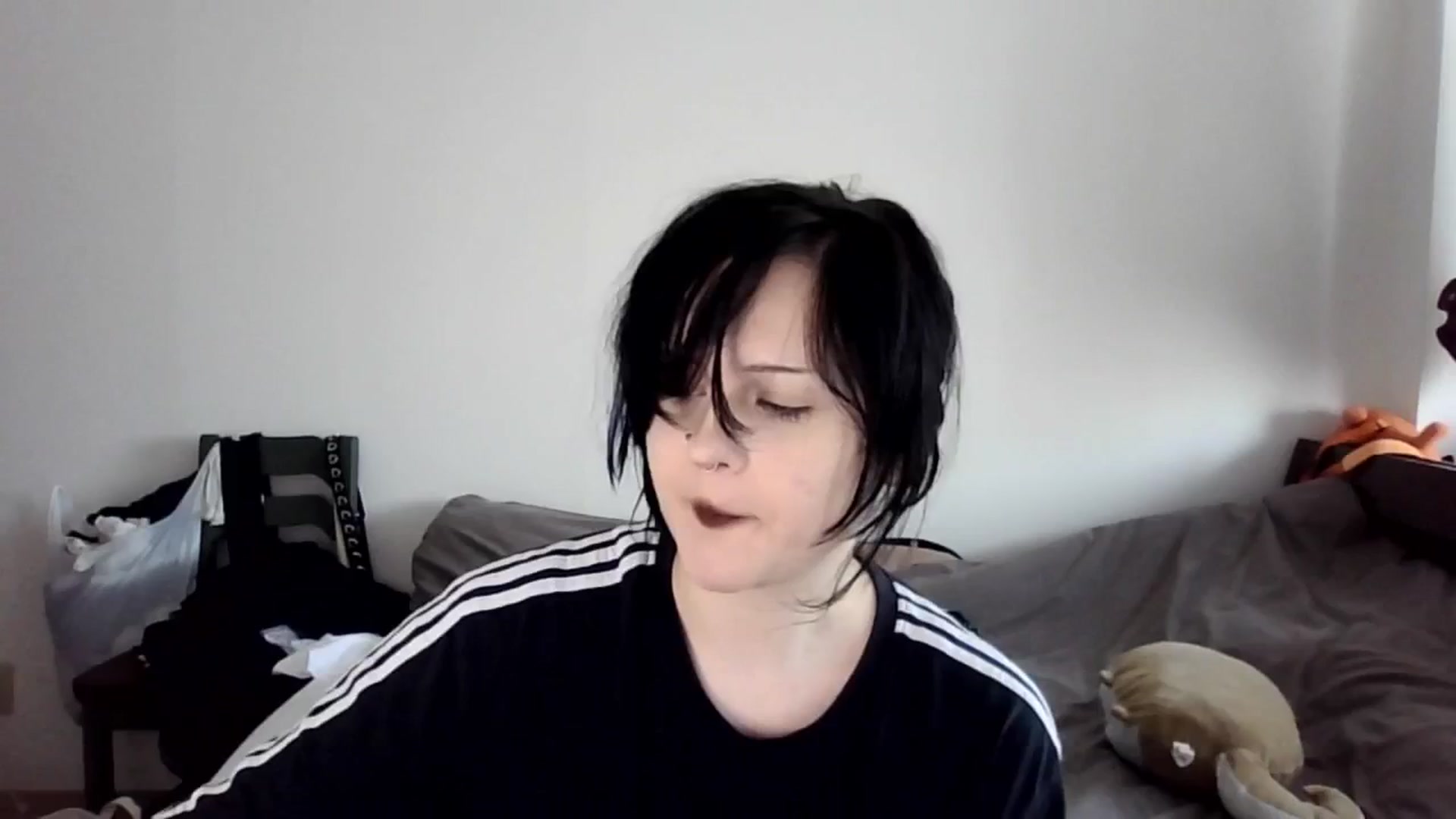 Gallery image thumbnail from v_chpek's myfreecams stream on, 09/08/2025, 06:21 image 1 of 20