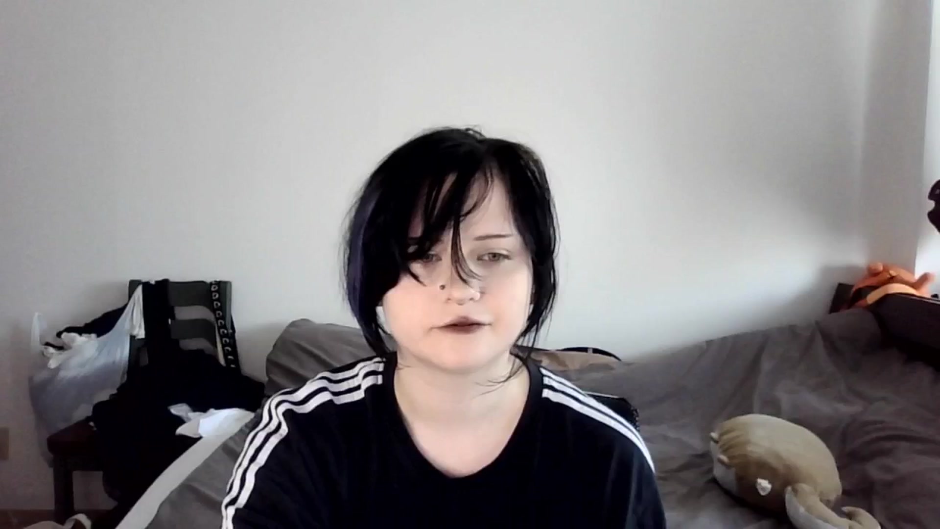 Gallery image thumbnail from v_chpek's myfreecams stream on, 09/08/2025, 06:21 image 7 of 20