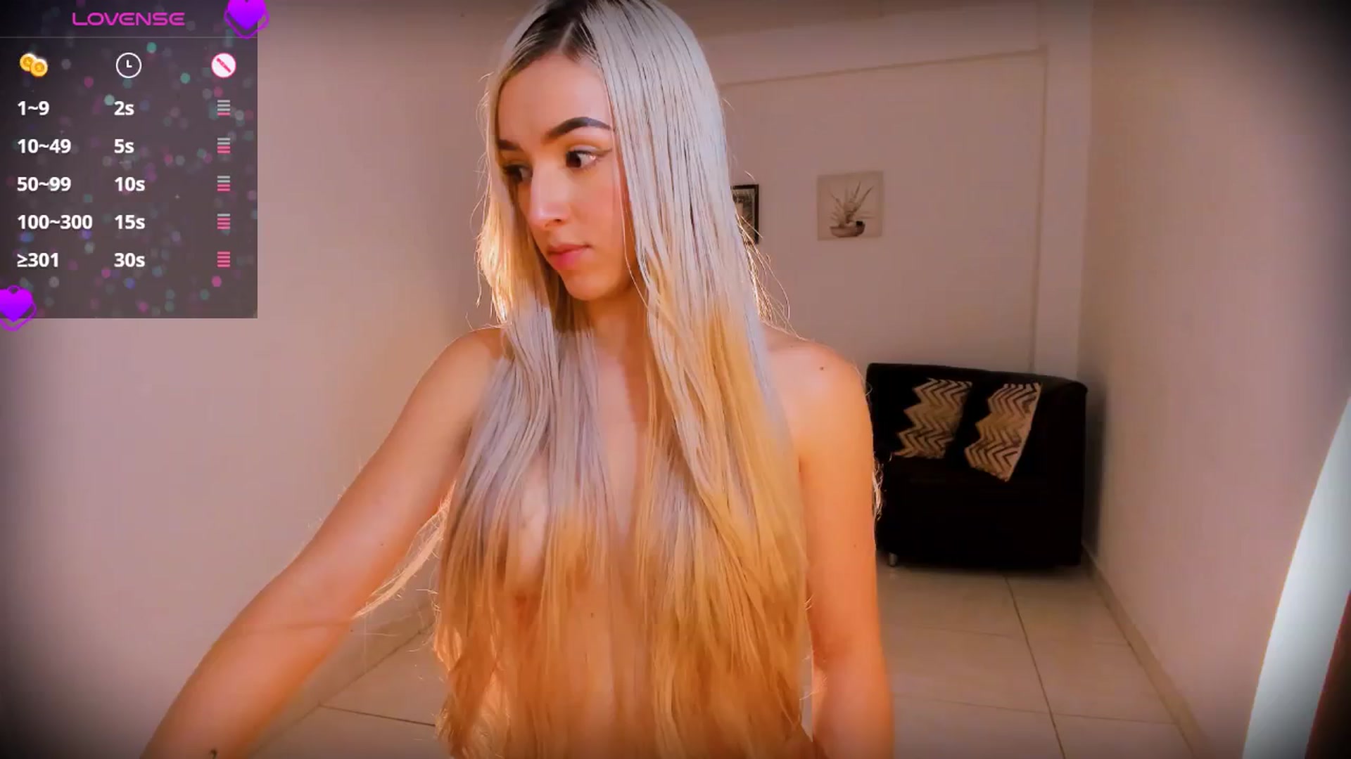 Gallery image thumbnail from valen_lux's myfreecams stream on, 02/21/2025, 08:27 image 7 of 20