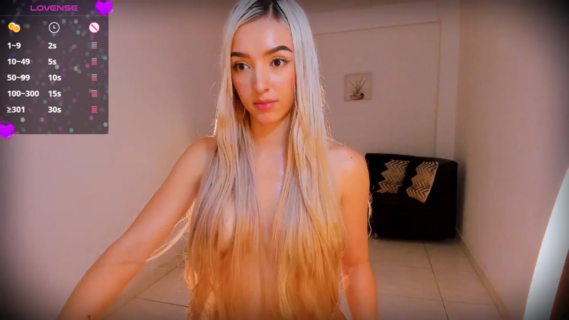 Gallery image thumbnail from valen_lux's myfreecams stream on, 02/21/2025, 08:27 image 6 of 20