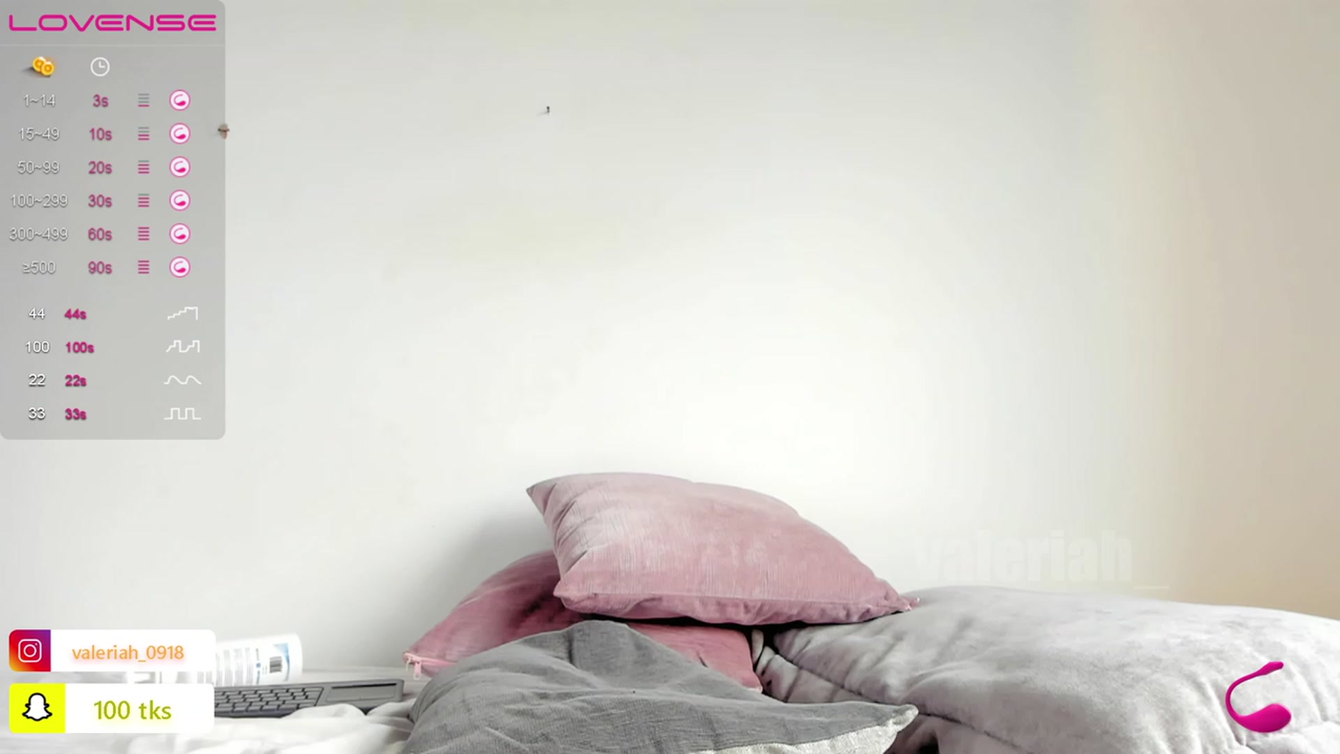 Gallery image thumbnail from valeriah_'s myfreecams stream on, 12/26/2022, 15:31 image 19 of 20
