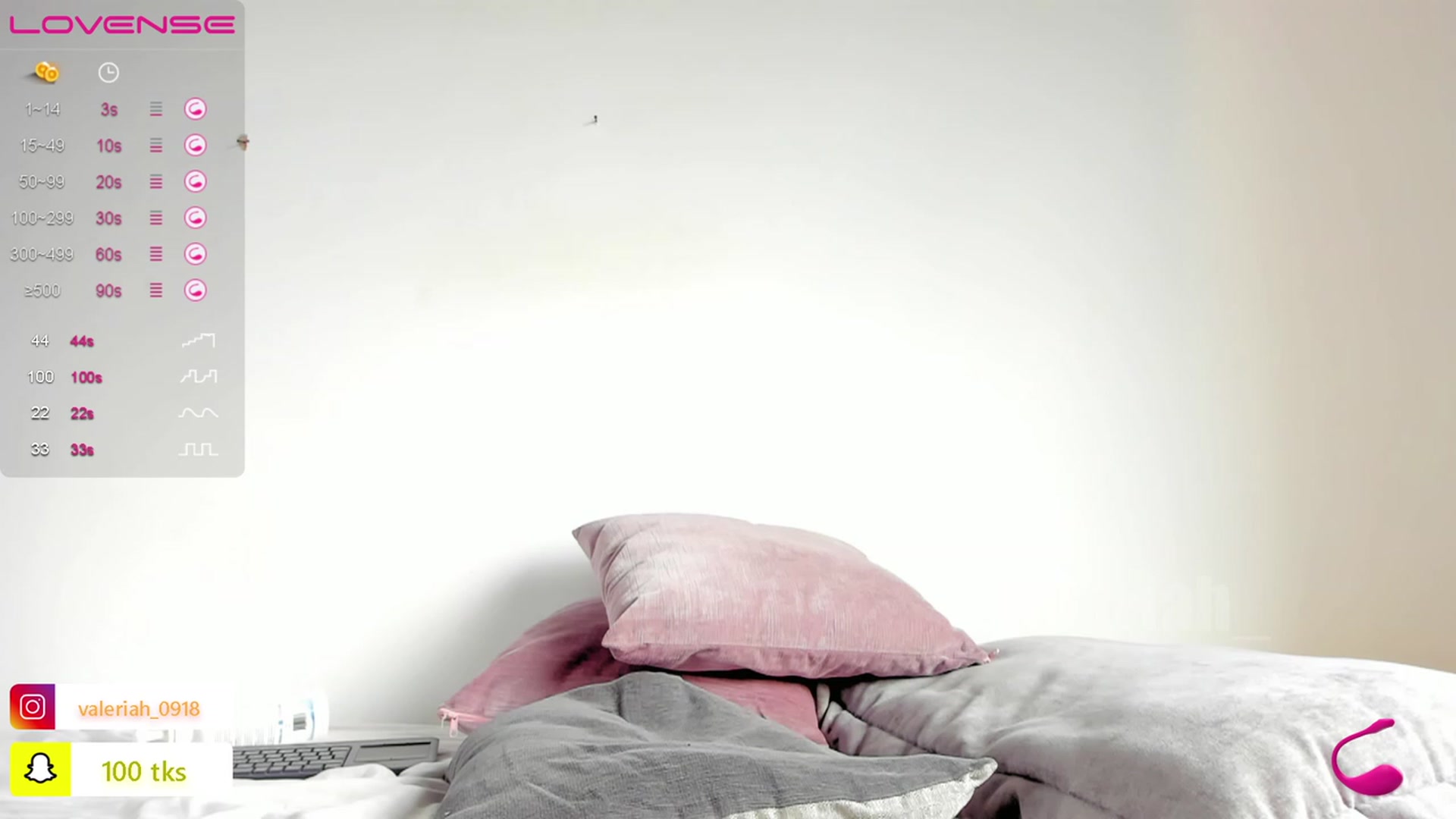Gallery image thumbnail from valeriah_'s myfreecams stream on, 12/26/2022, 15:31 image 20 of 20