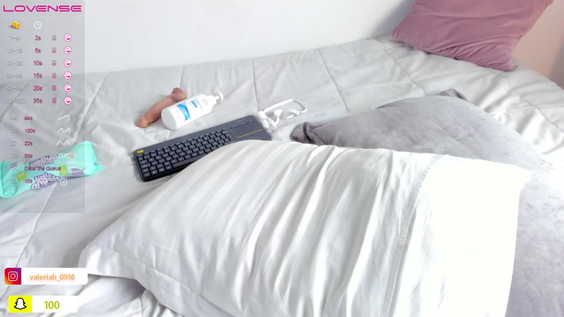 Gallery image thumbnail from valeriah_'s myfreecams stream on, 02/12/2023, 19:55 image 10 of 20