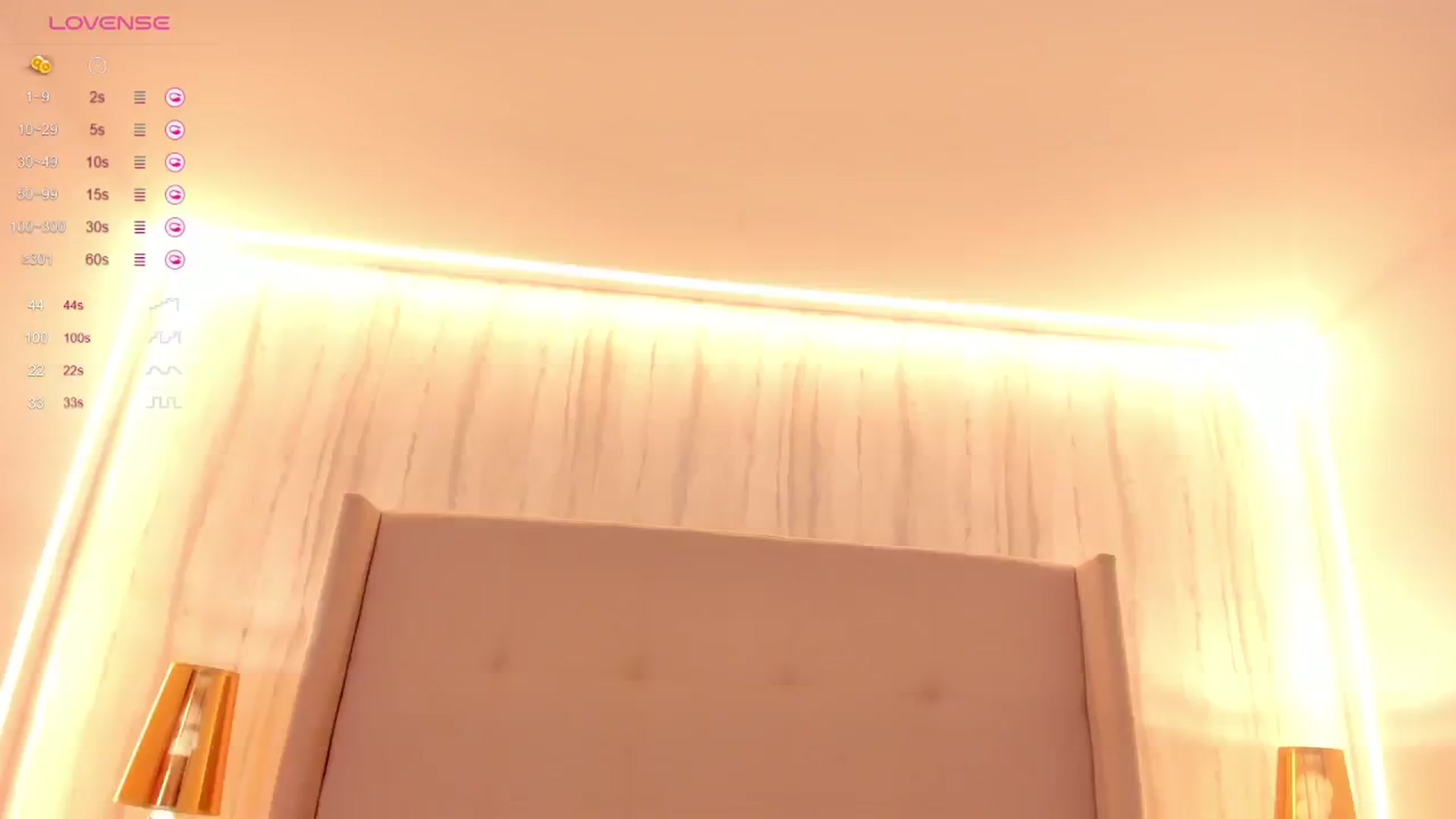 Gallery image thumbnail from valeriah_'s myfreecams stream on, 05/03/2024, 13:57 image 2 of 20