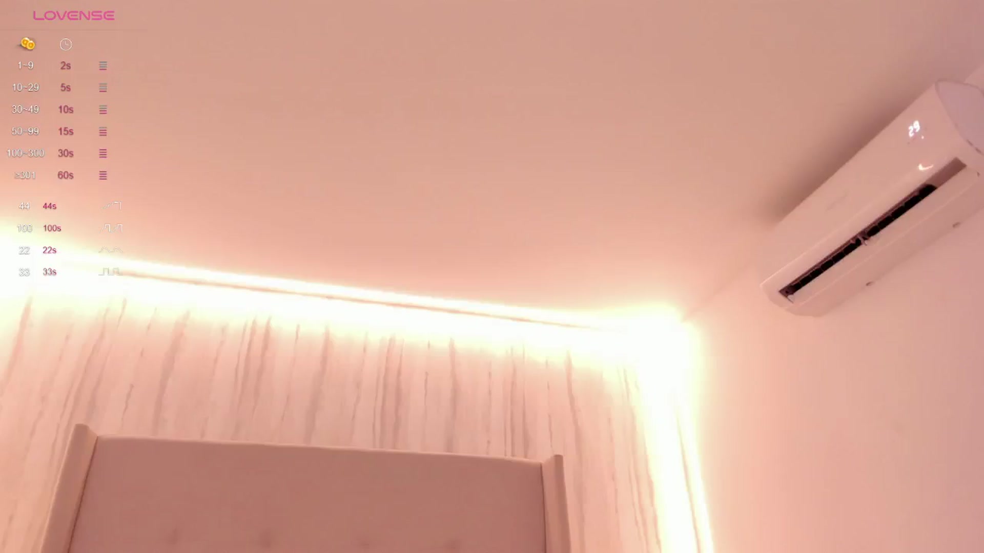 Gallery image thumbnail from valeriah_'s myfreecams stream on, 05/06/2024, 13:46 image 11 of 20