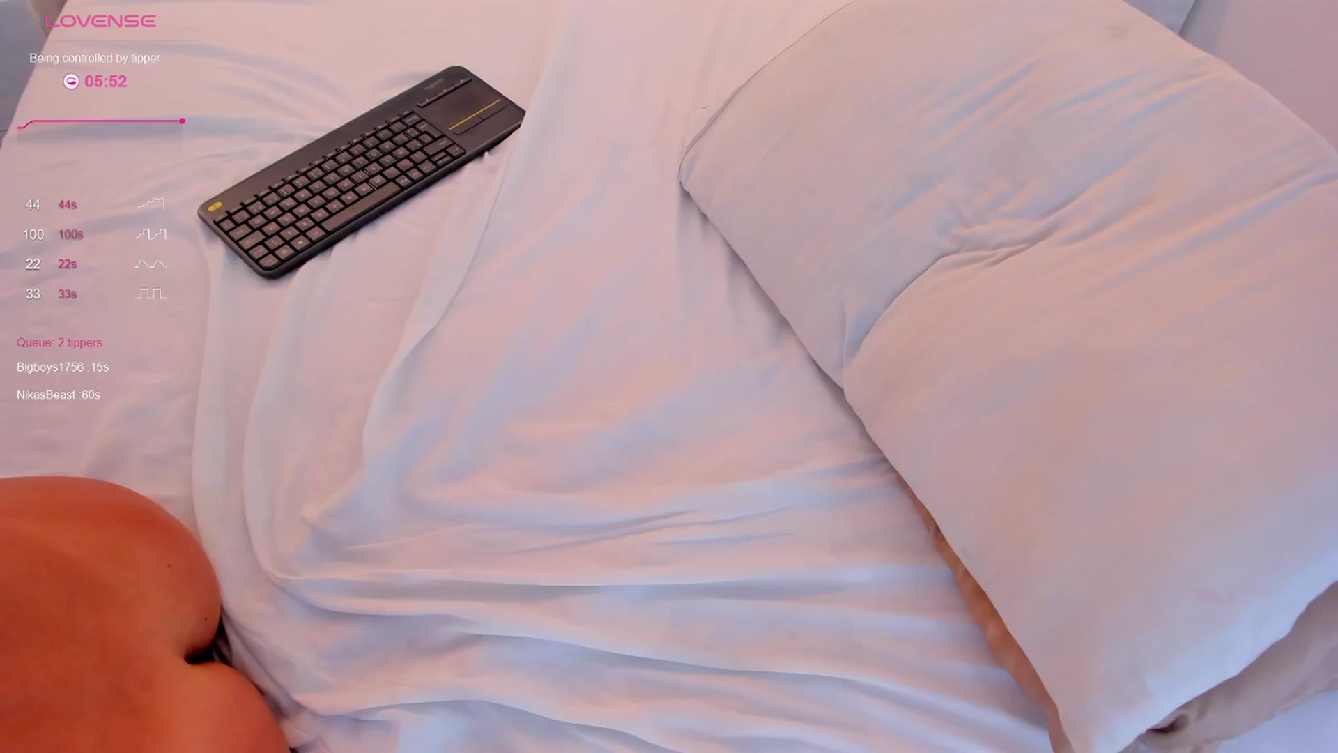Gallery image thumbnail from valeriah_'s myfreecams stream on, 05/16/2024, 15:32 image 15 of 20