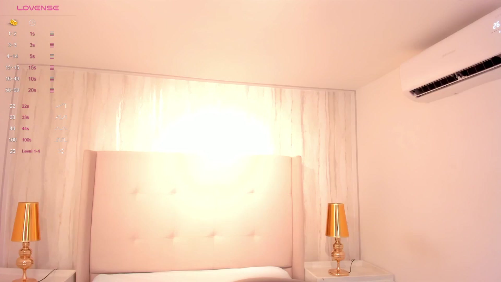 Gallery image thumbnail from valeriah_'s myfreecams stream on, 06/22/2024, 11:20 image 12 of 20