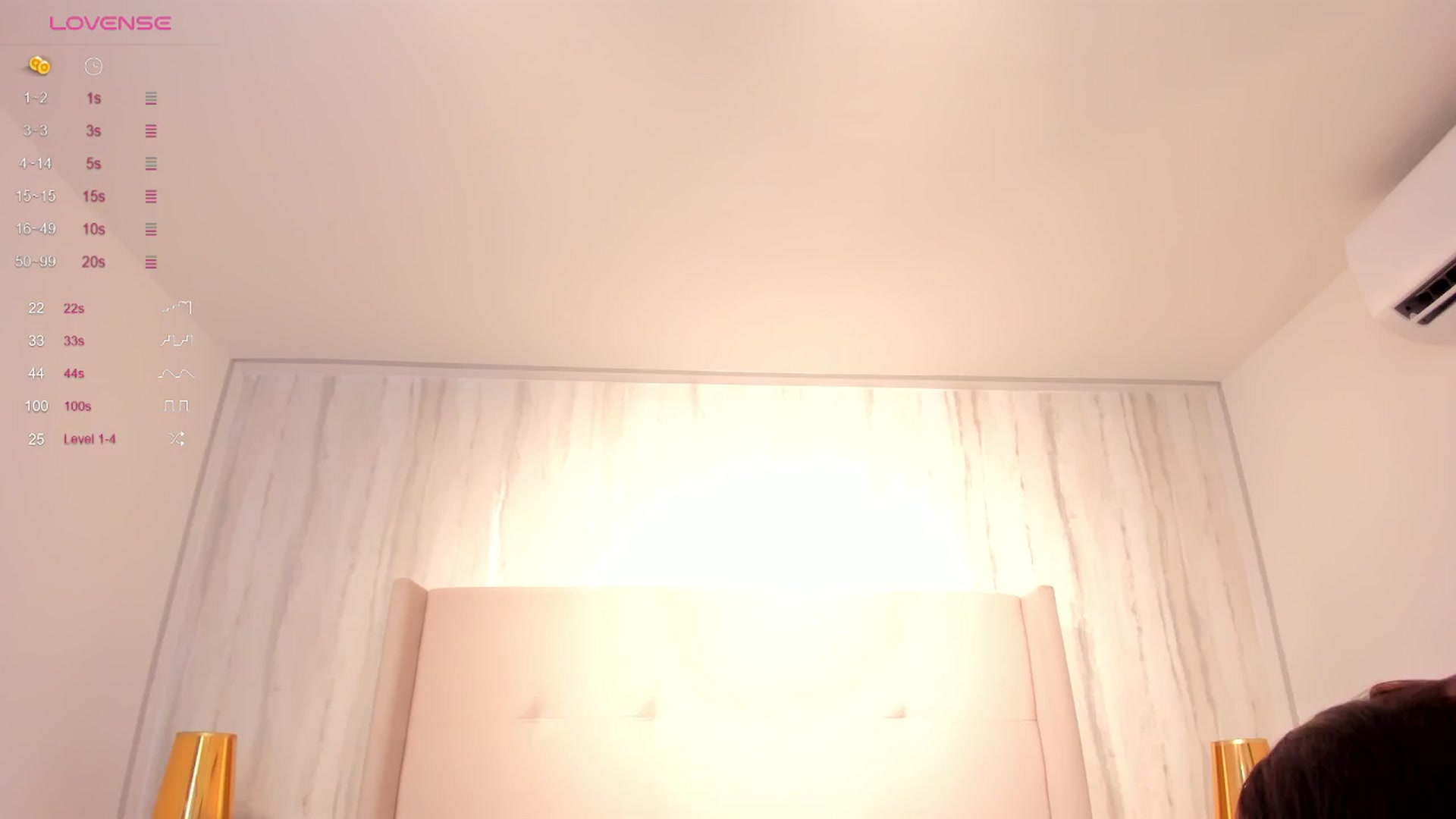 Gallery image thumbnail from valeriah_'s myfreecams stream on, 06/26/2024, 11:35 image 6 of 20