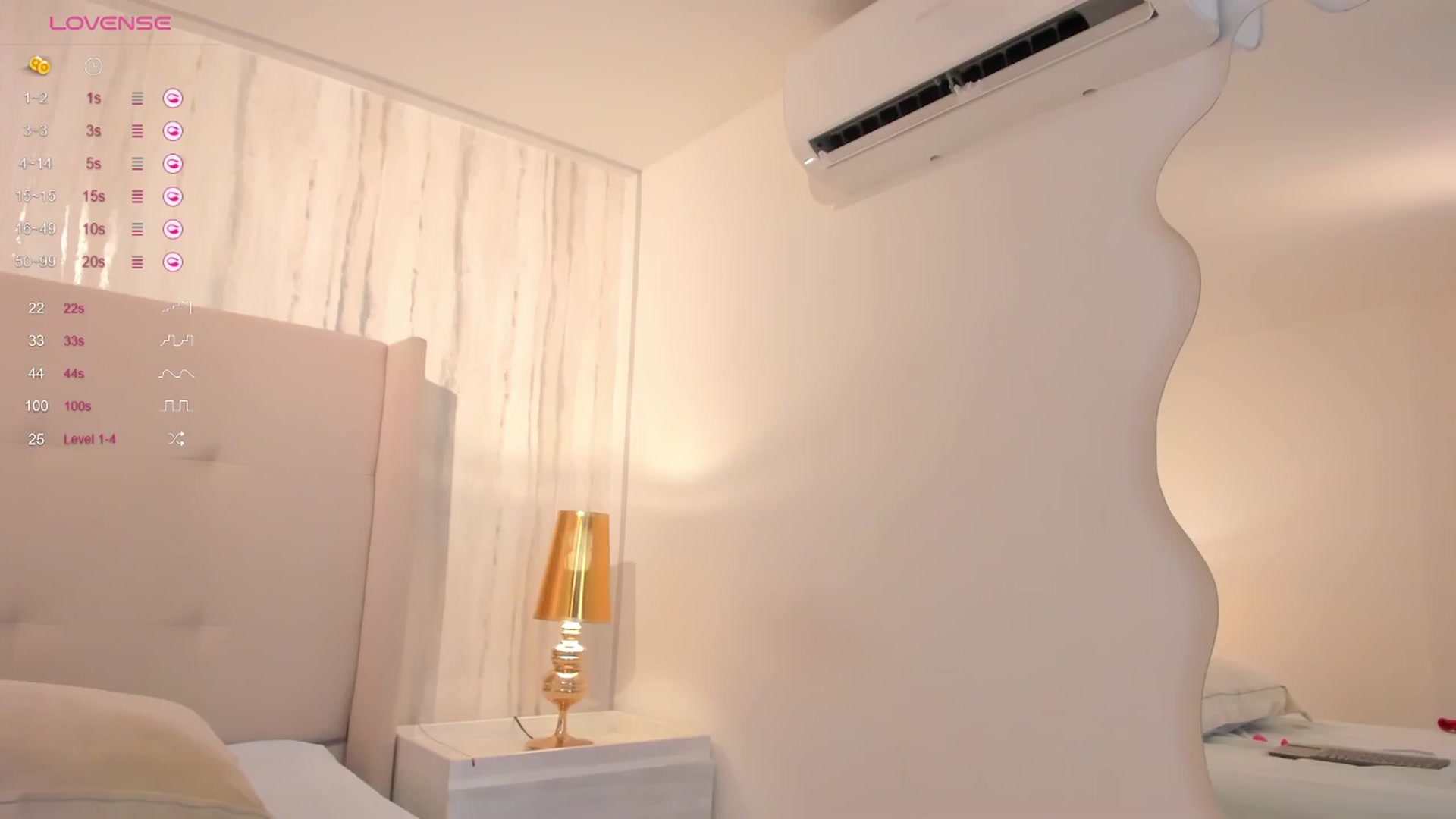 Gallery image thumbnail from valeriah_'s myfreecams stream on, 07/08/2024, 14:17 image 2 of 20