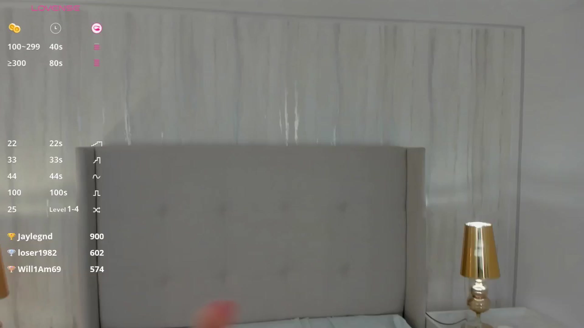 Gallery image thumbnail from valeriah_'s myfreecams stream on, 10/30/2024, 16:39 image 16 of 20