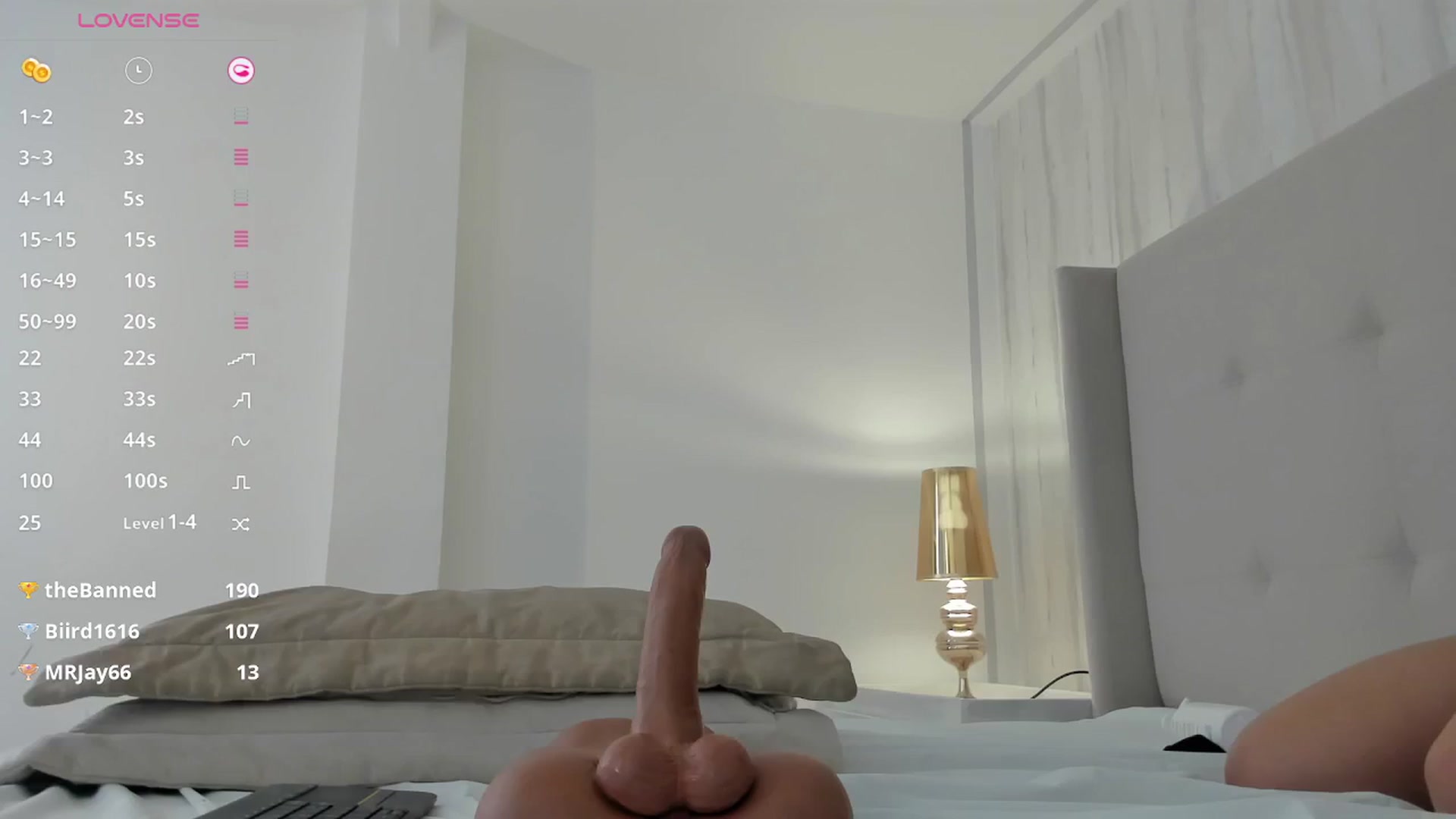 Gallery image thumbnail from valeriah_'s myfreecams stream on, 10/31/2024, 13:42 image 17 of 20