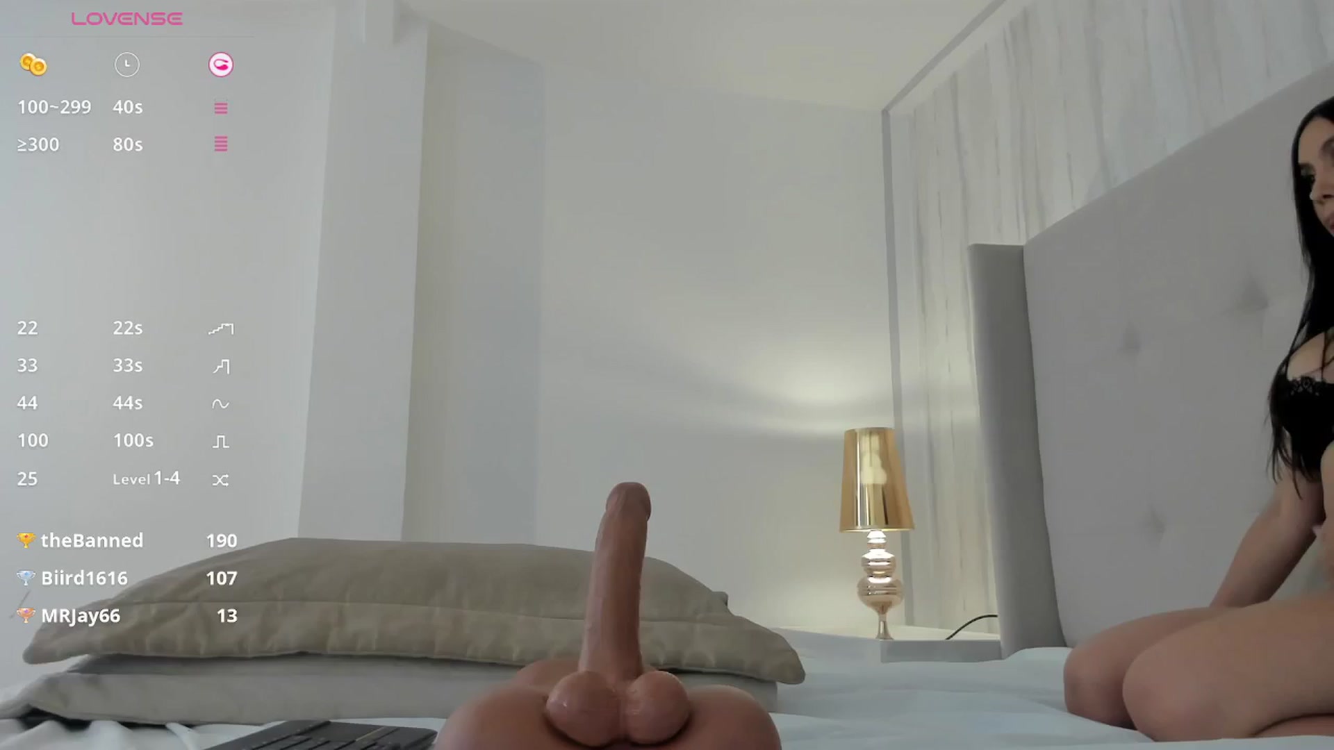 Gallery image thumbnail from valeriah_'s myfreecams stream on, 10/31/2024, 13:42 image 18 of 20