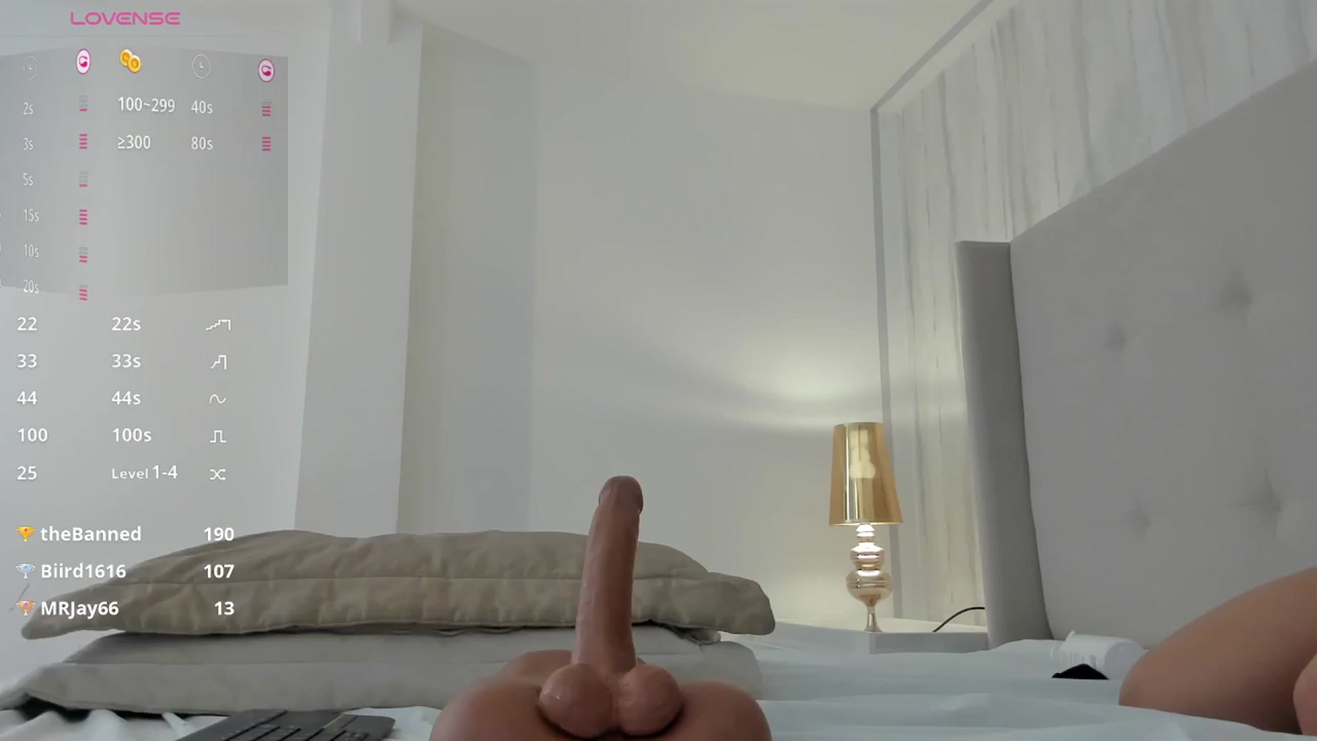 Gallery image thumbnail from valeriah_'s myfreecams stream on, 10/31/2024, 13:42 image 16 of 20