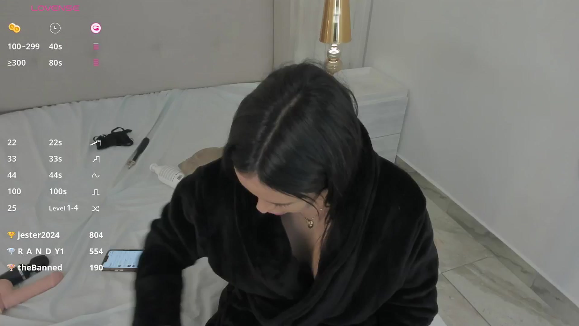 Gallery image thumbnail from valeriah_'s myfreecams stream on, 10/31/2024, 16:37 image 2 of 20