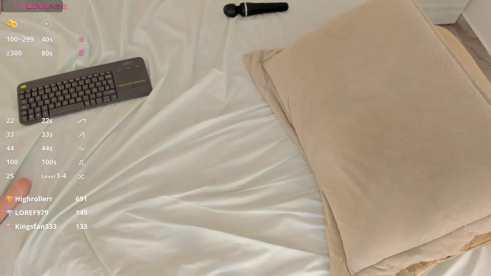 Gallery image thumbnail from valeriah_'s myfreecams stream on, 12/02/2024, 15:05 image 10 of 20