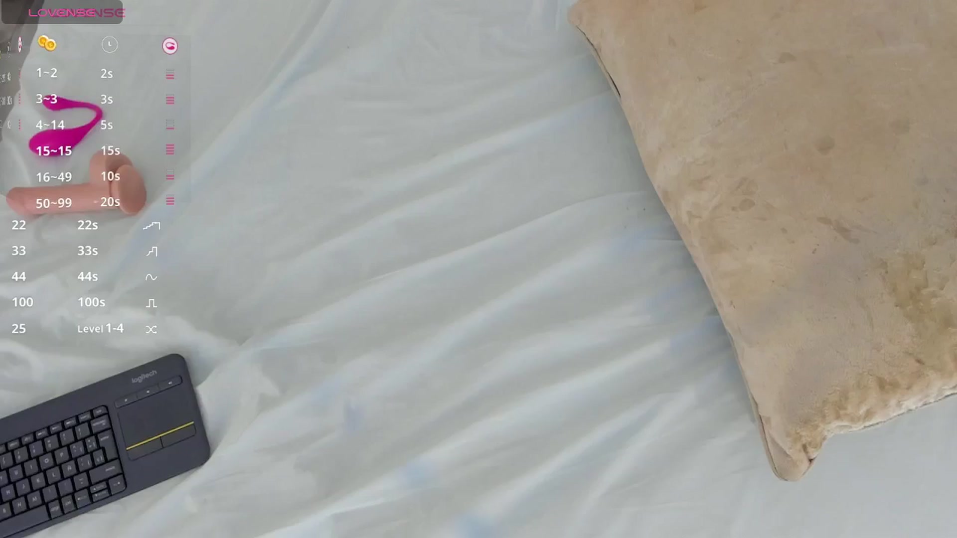 Gallery image thumbnail from valeriah_'s myfreecams stream on, 01/21/2025, 14:16 image 18 of 20