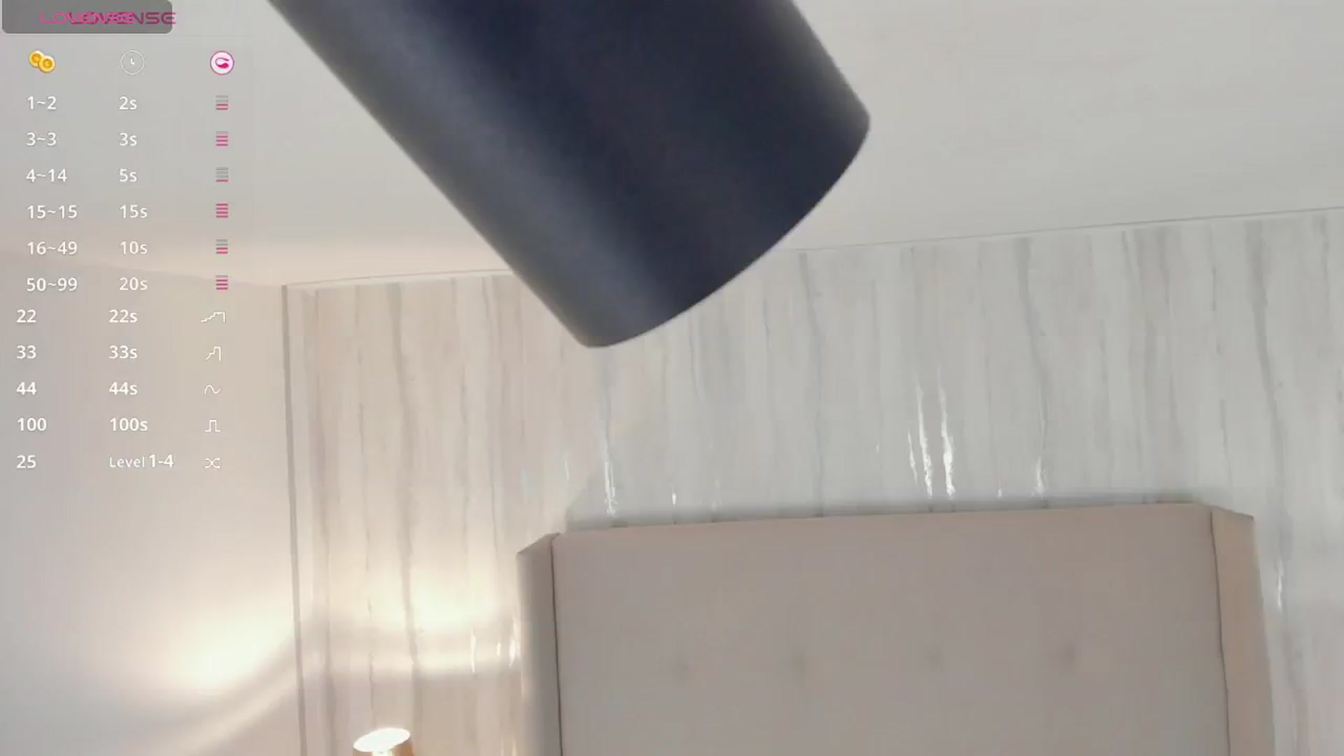 Gallery image thumbnail from valeriah_'s myfreecams stream on, 01/21/2025, 15:30 image 9 of 20