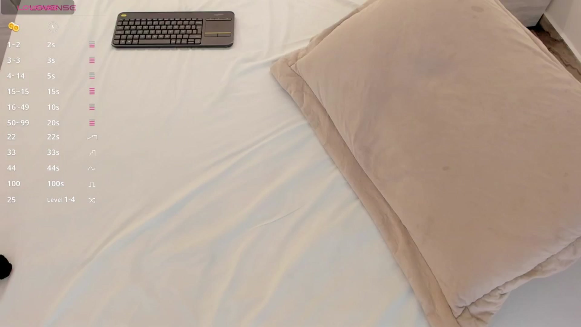 Gallery image thumbnail from valeriah_'s myfreecams stream on, 01/31/2025, 11:04 image 18 of 20