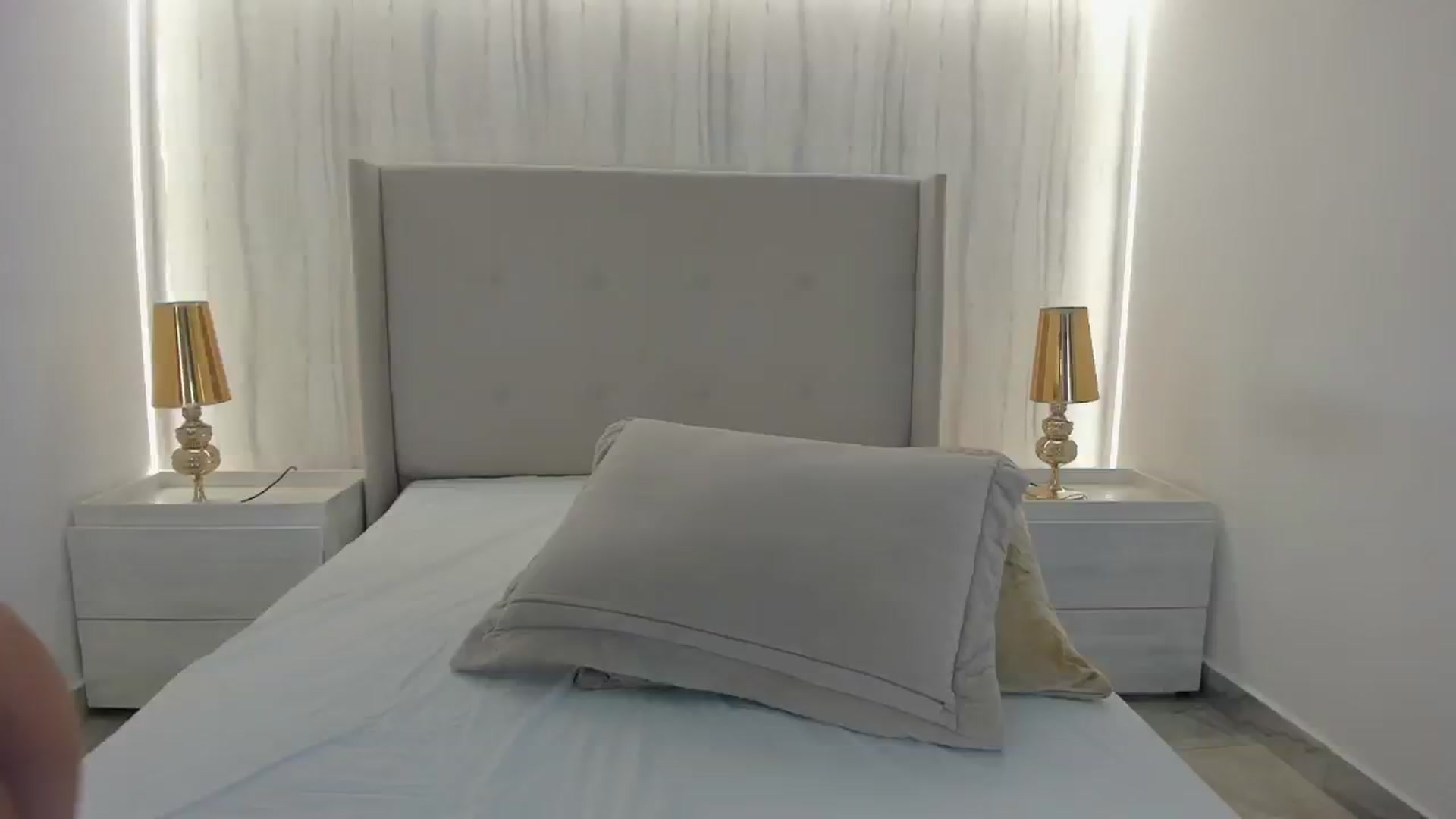 Gallery image thumbnail from valeriah_'s myfreecams stream on, 02/02/2025, 14:34 image 11 of 20