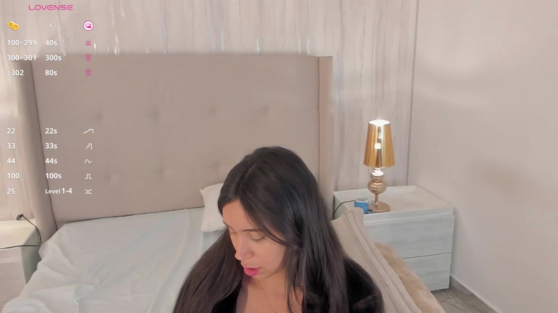 Gallery image thumbnail from valeriah_'s myfreecams stream on, 02/07/2025, 14:21 image 10 of 20