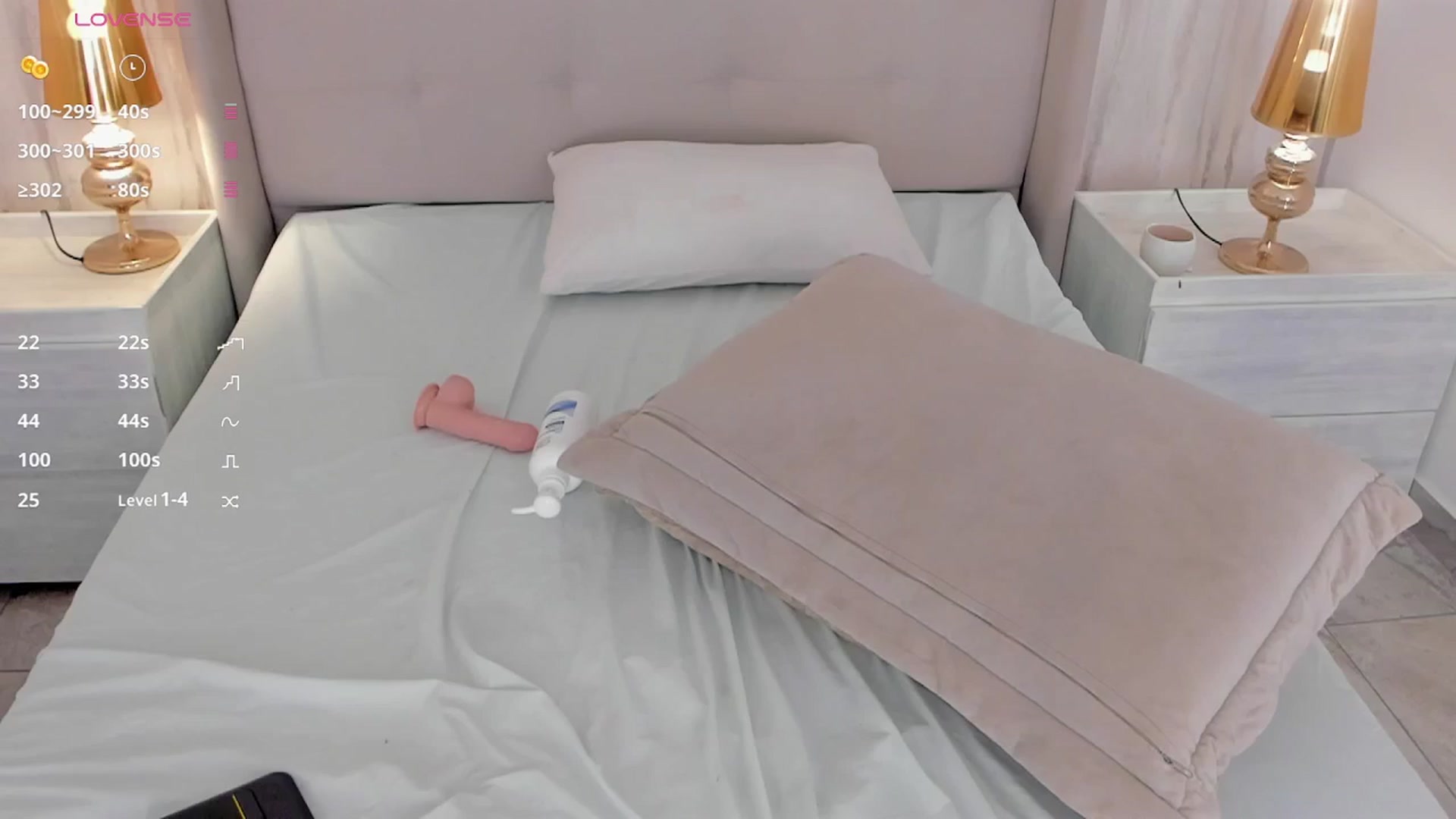 Gallery image thumbnail from valeriah_'s myfreecams stream on, 03/04/2025, 13:36 image 16 of 20