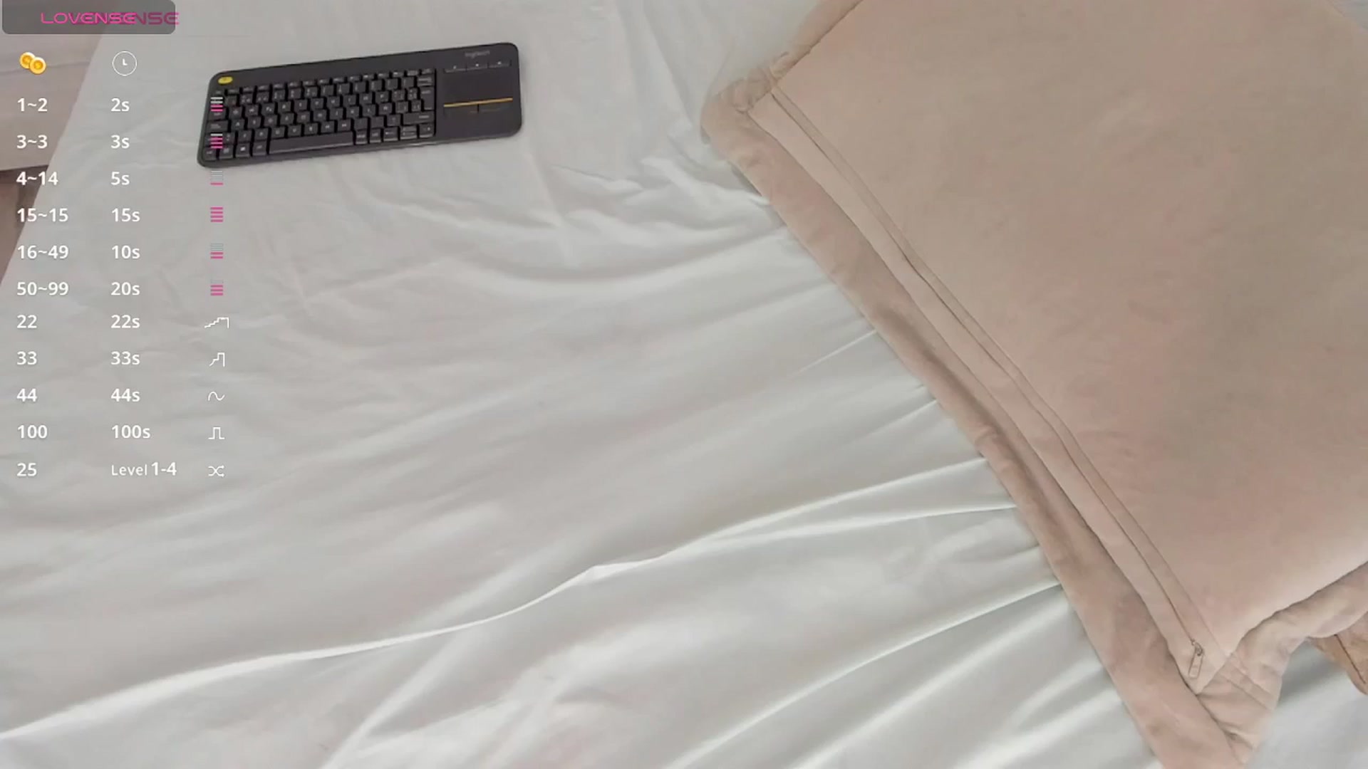 Gallery image thumbnail from valeriah_'s myfreecams stream on, 03/19/2025, 12:03 image 6 of 20
