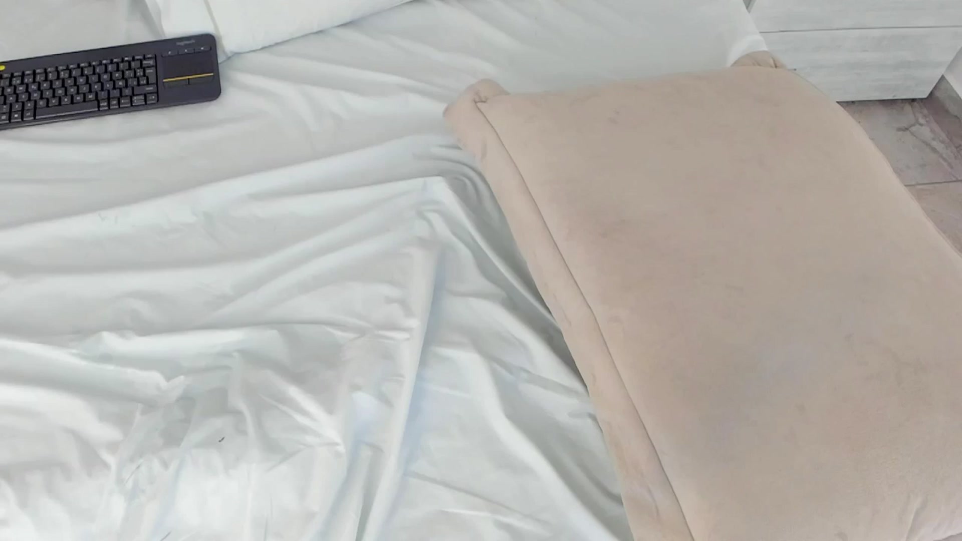 Gallery image thumbnail from valeriah_'s myfreecams stream on, 03/20/2025, 16:44 image 4 of 20